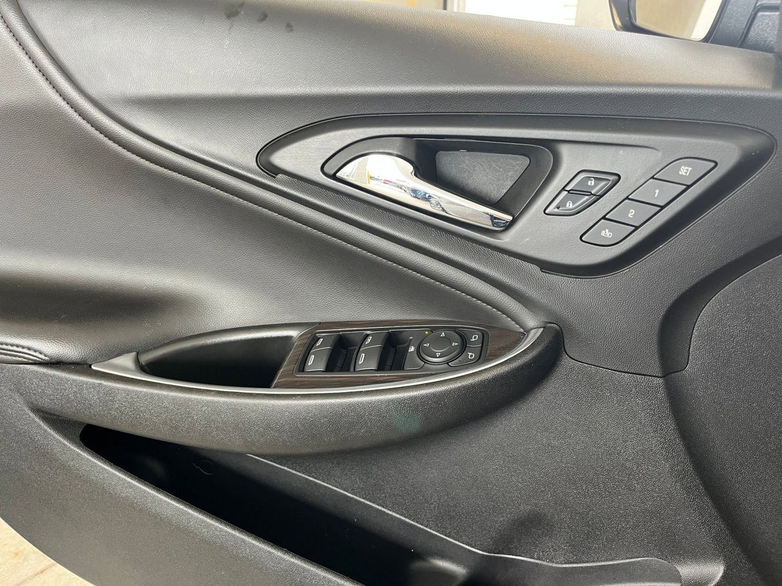 Thumbnail: 2024 Chevrolet Malibu - 20