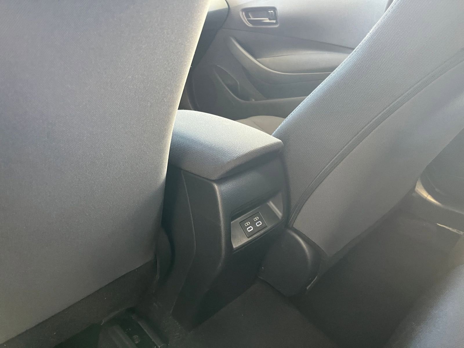 Thumbnail: 2025 Toyota Corolla - 24