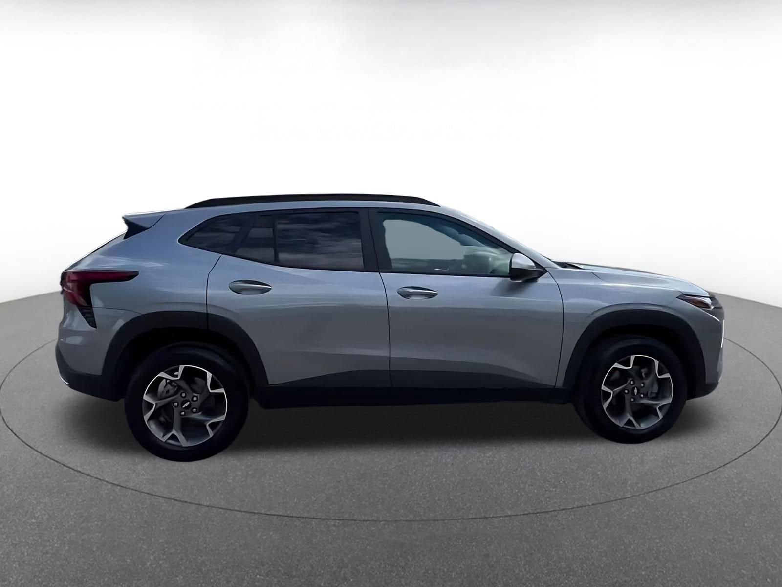 Thumbnail: 2025 Chevrolet Trax - 16
