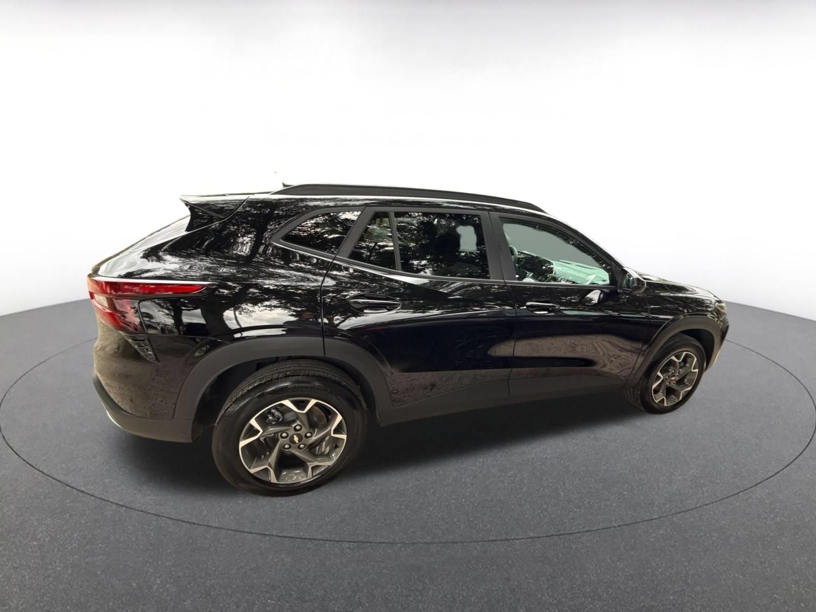 Thumbnail: 2025 Chevrolet Trax - 7