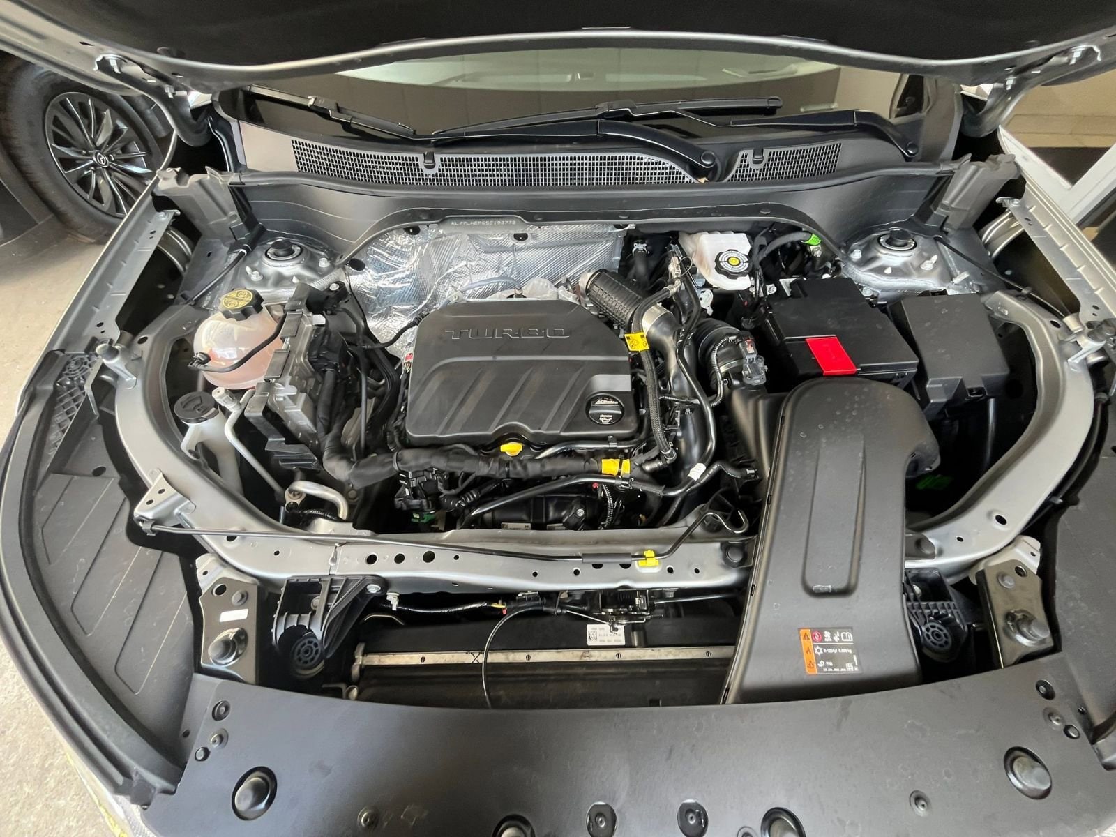 Thumbnail: 2025 Chevrolet Trax - 32