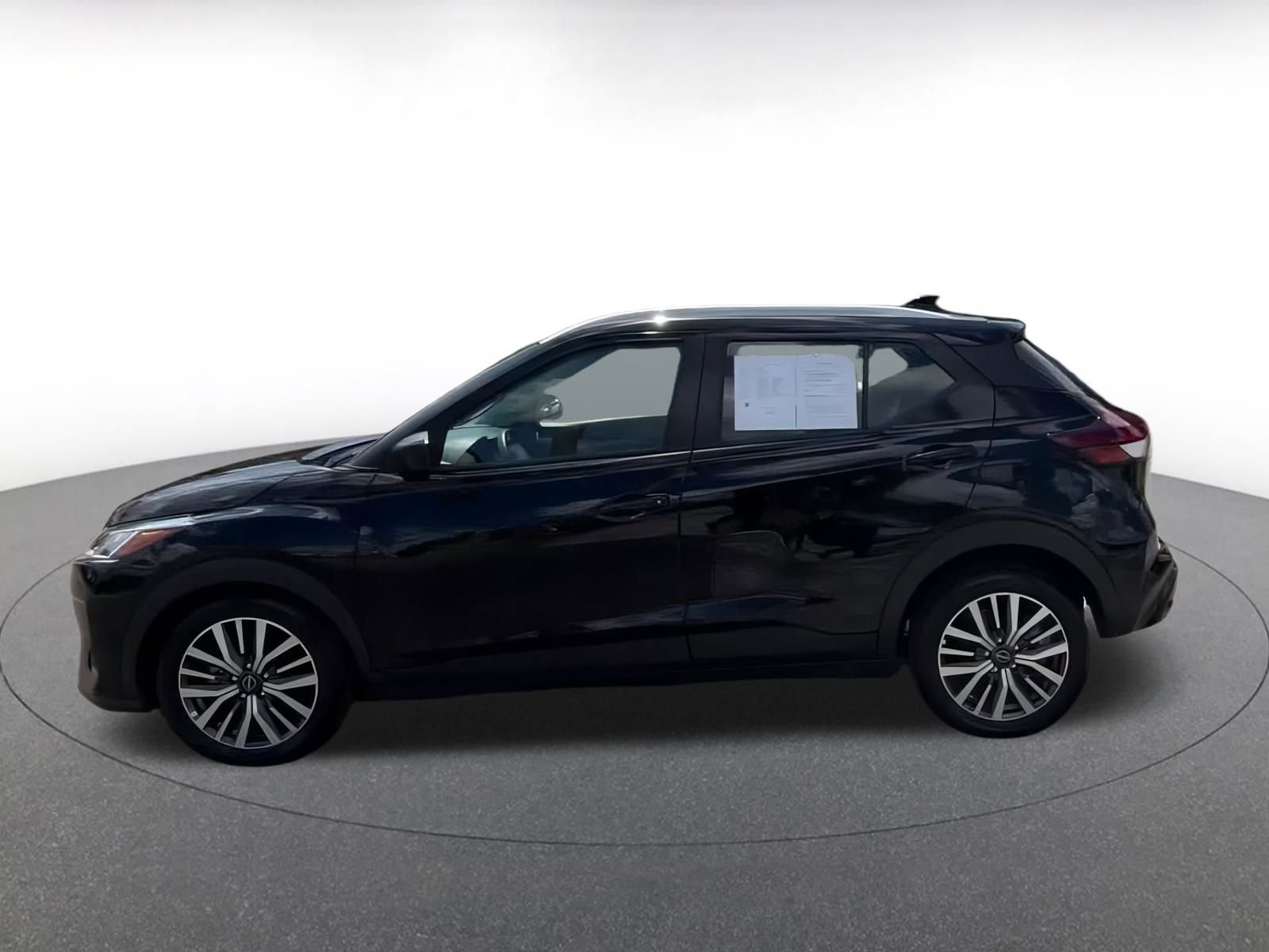 Thumbnail: 2024 Nissan Kicks - 8