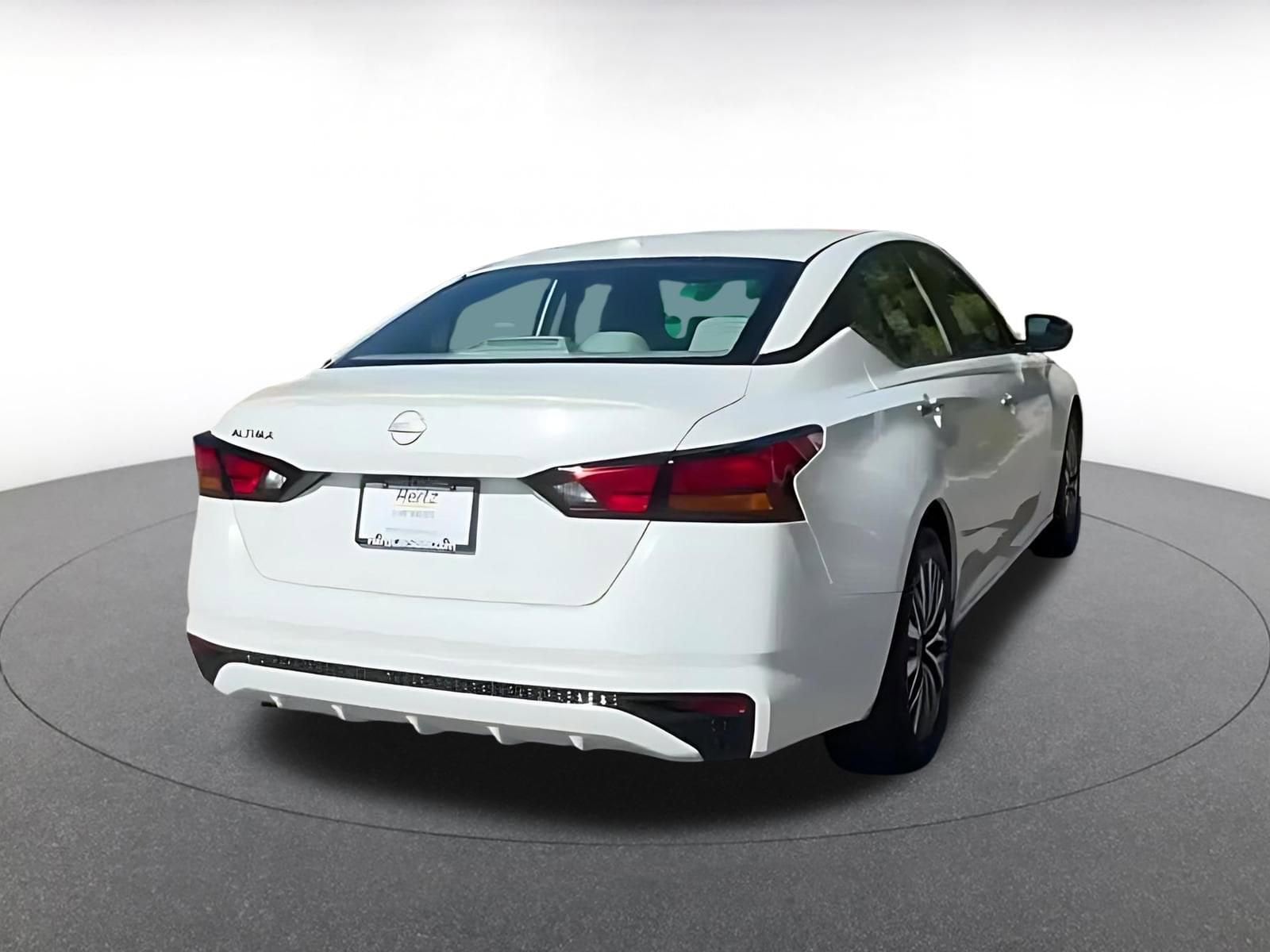 Thumbnail: 2025 Nissan Altima - 15