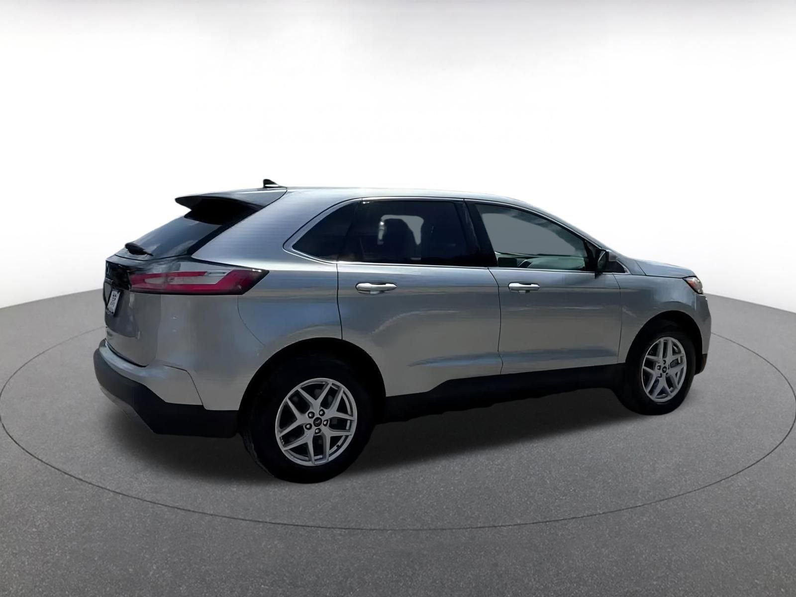 Thumbnail: 2024 Ford Edge - 15