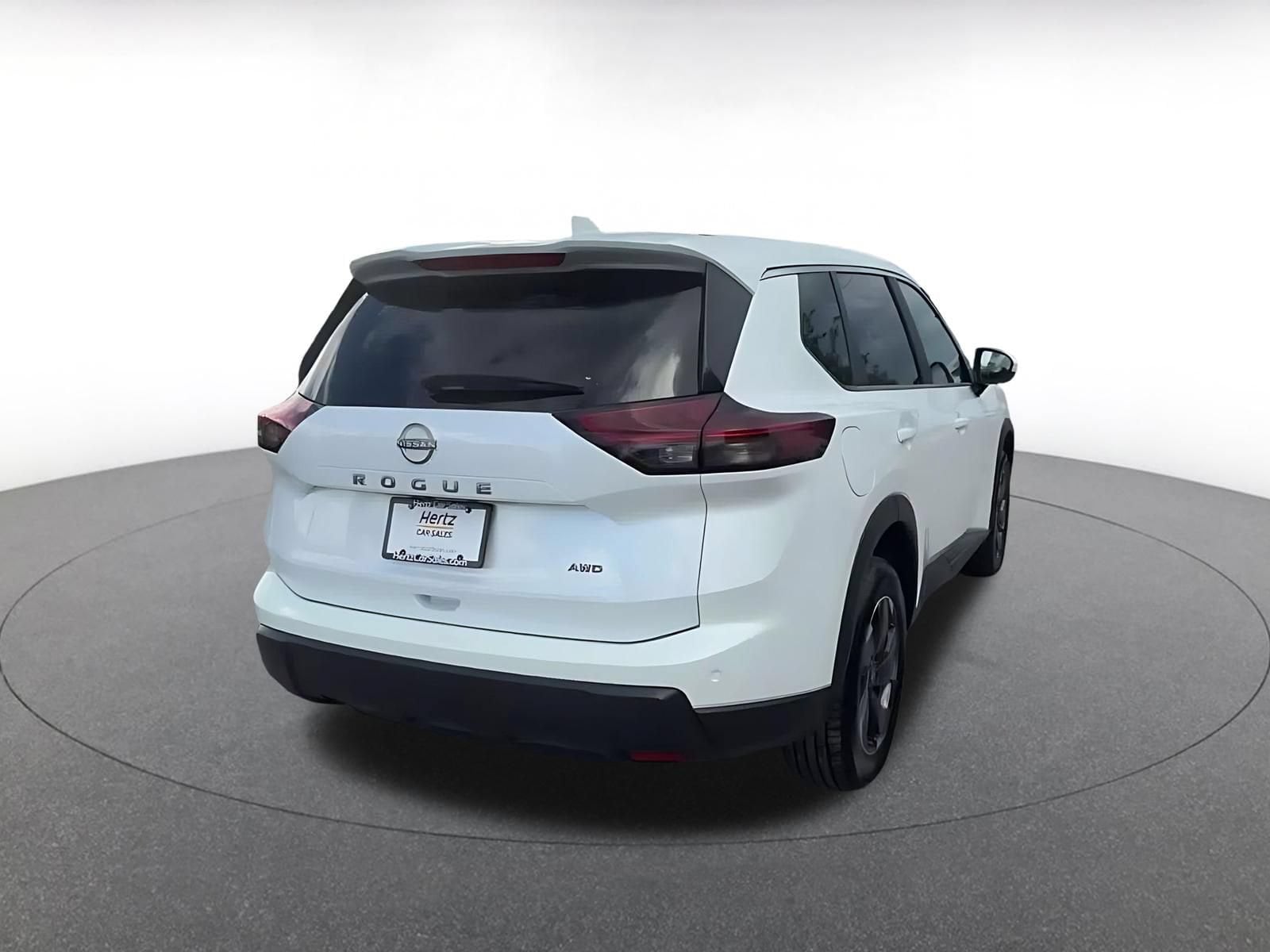 Thumbnail: 2025 Nissan Rogue - 14