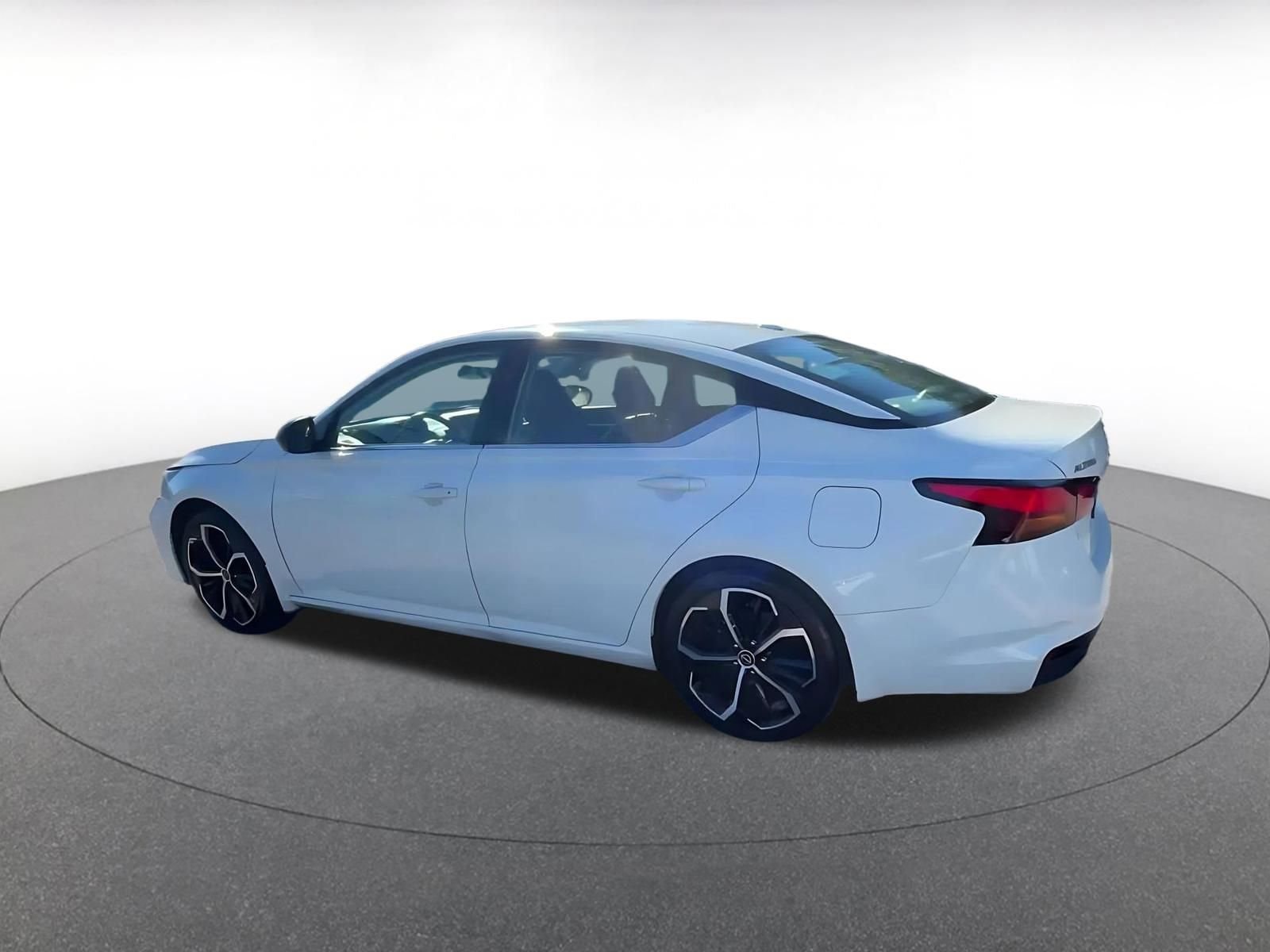 Thumbnail: 2025 Nissan Altima - 10