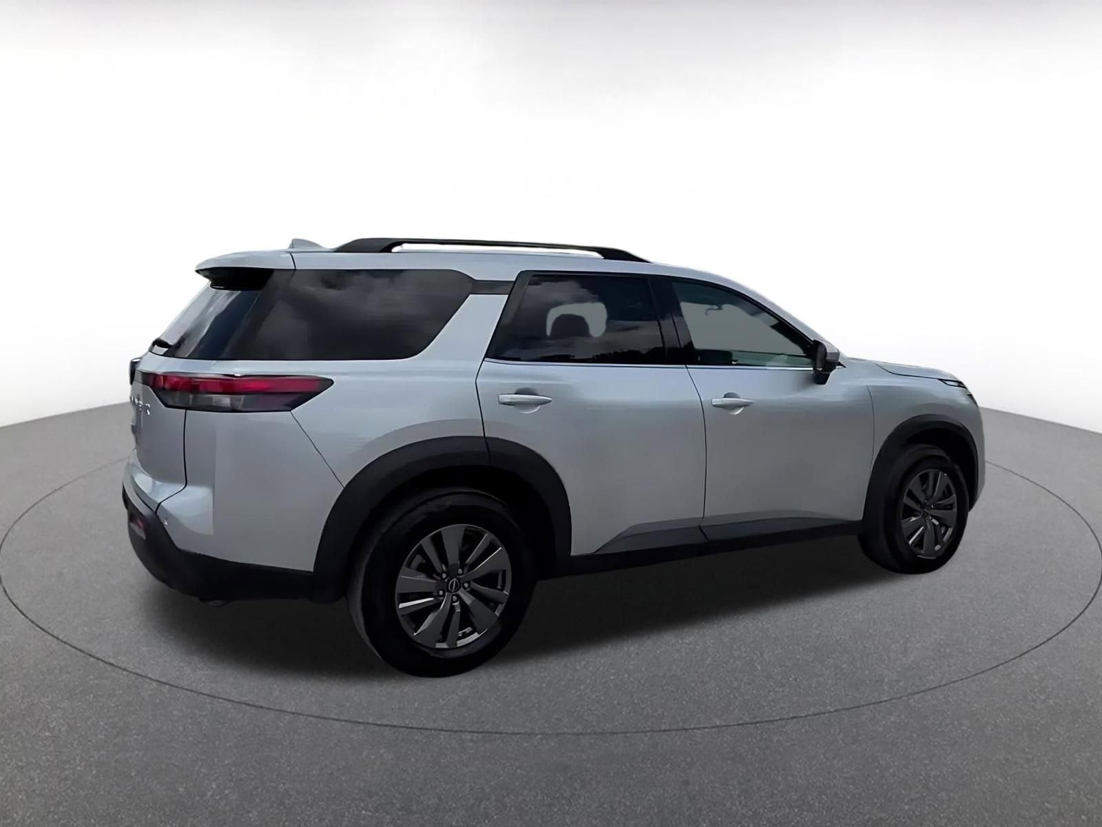 Thumbnail: 2025 Nissan Pathfinder - 15