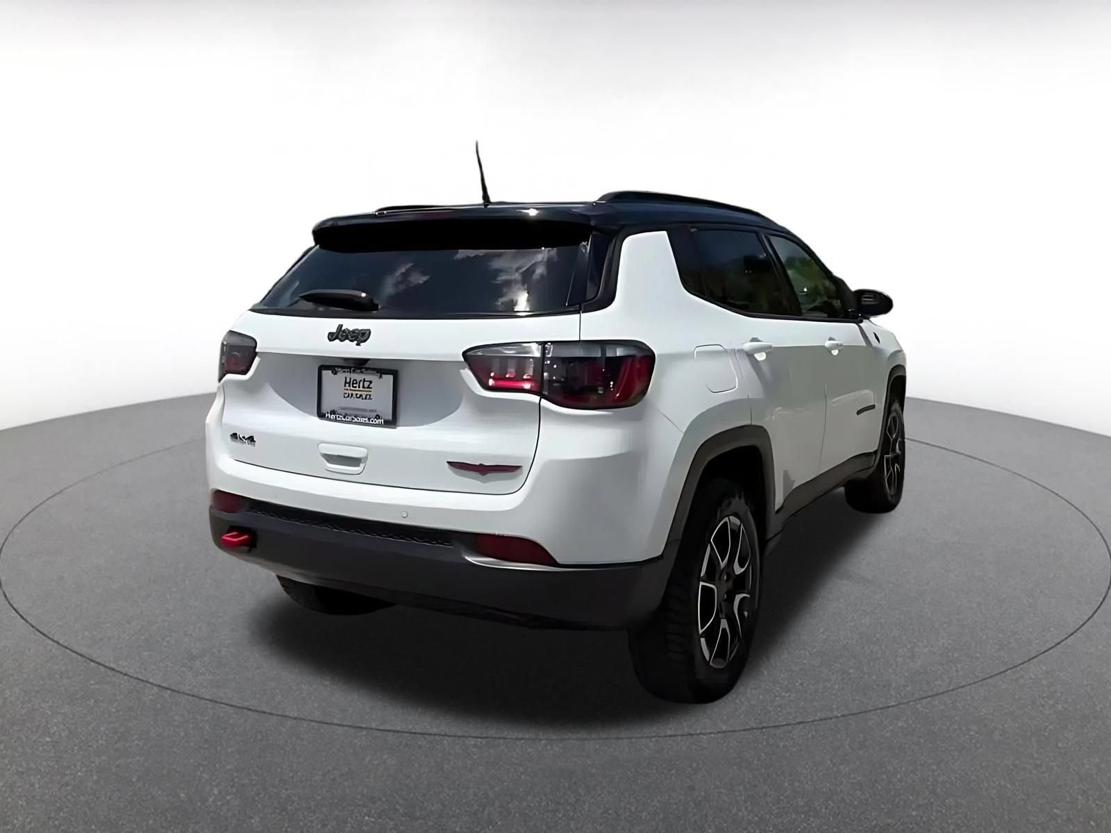 Thumbnail: 2025 Jeep Compass - 15