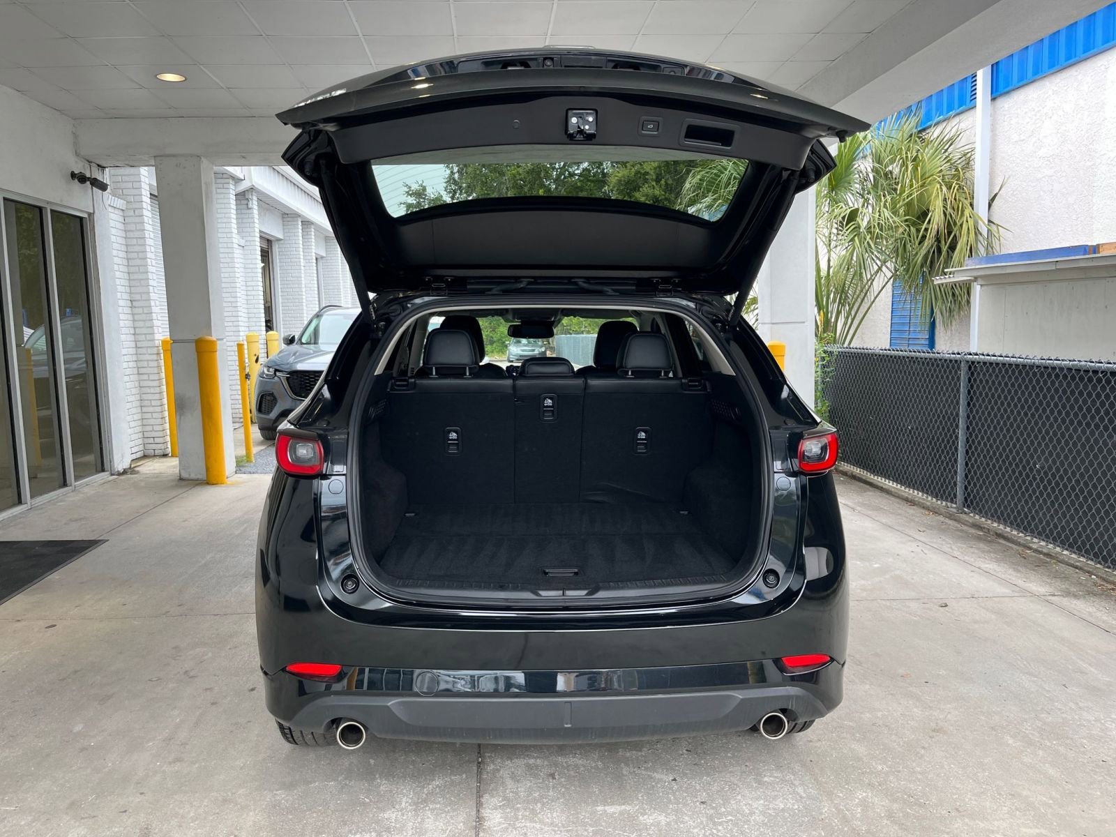 Thumbnail: 2025 Mazda CX-5 - 31