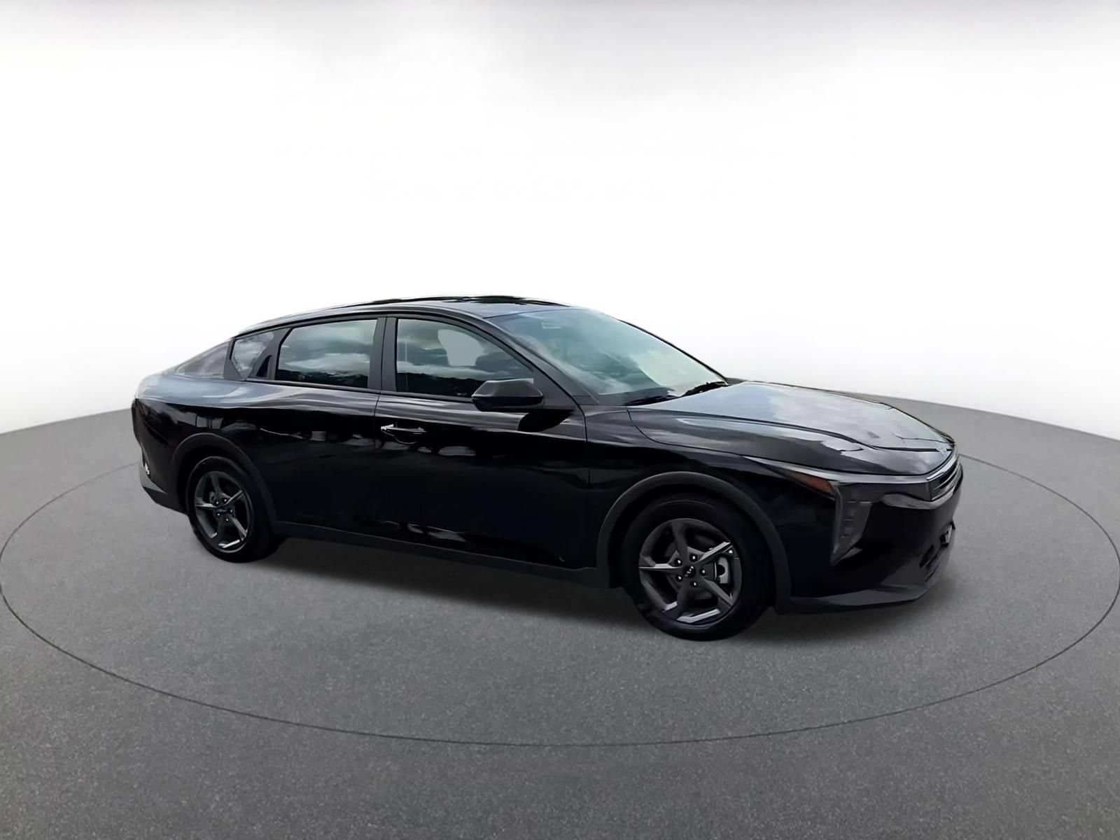 Thumbnail: 2025 Kia K4 - 2
