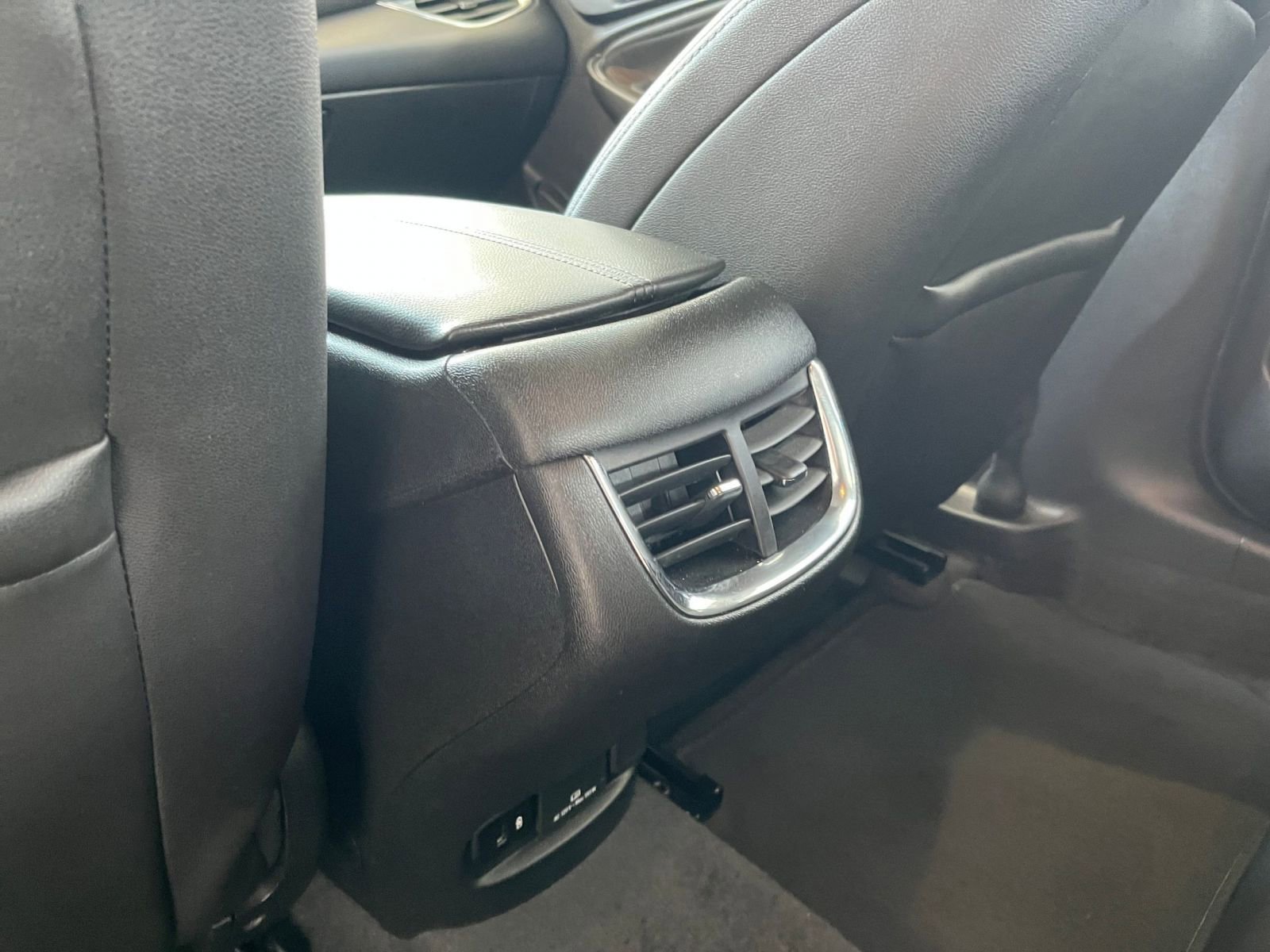 Thumbnail: 2024 Chevrolet Malibu - 24