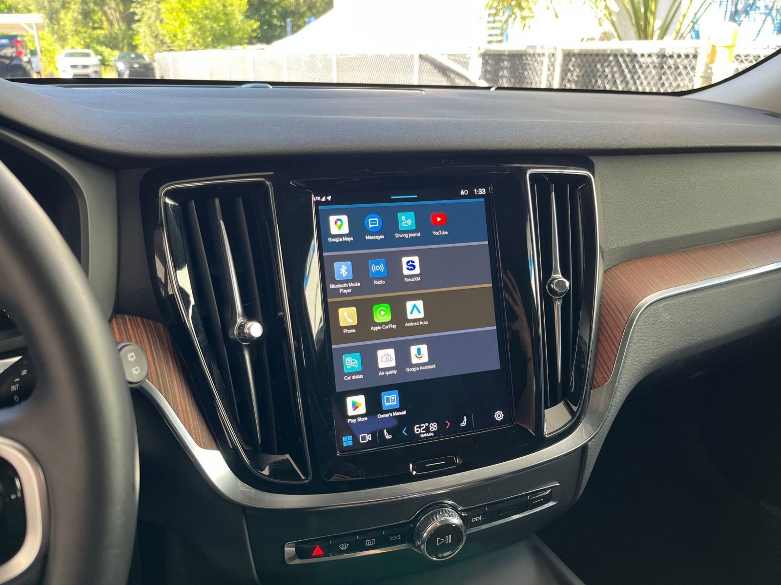 Thumbnail: 2025 Volvo S60 - 21