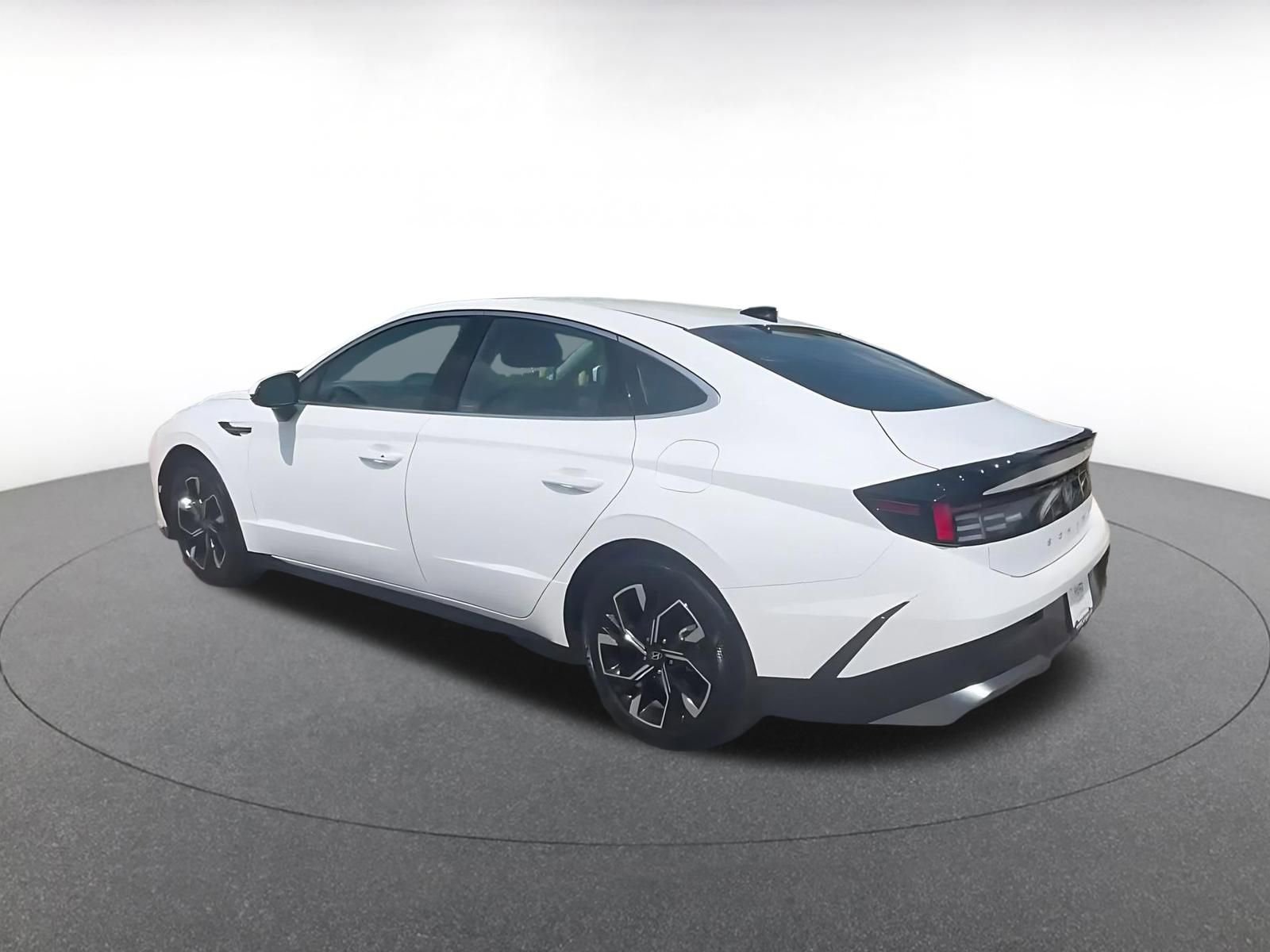 Thumbnail: 2025 Hyundai Sonata - 10