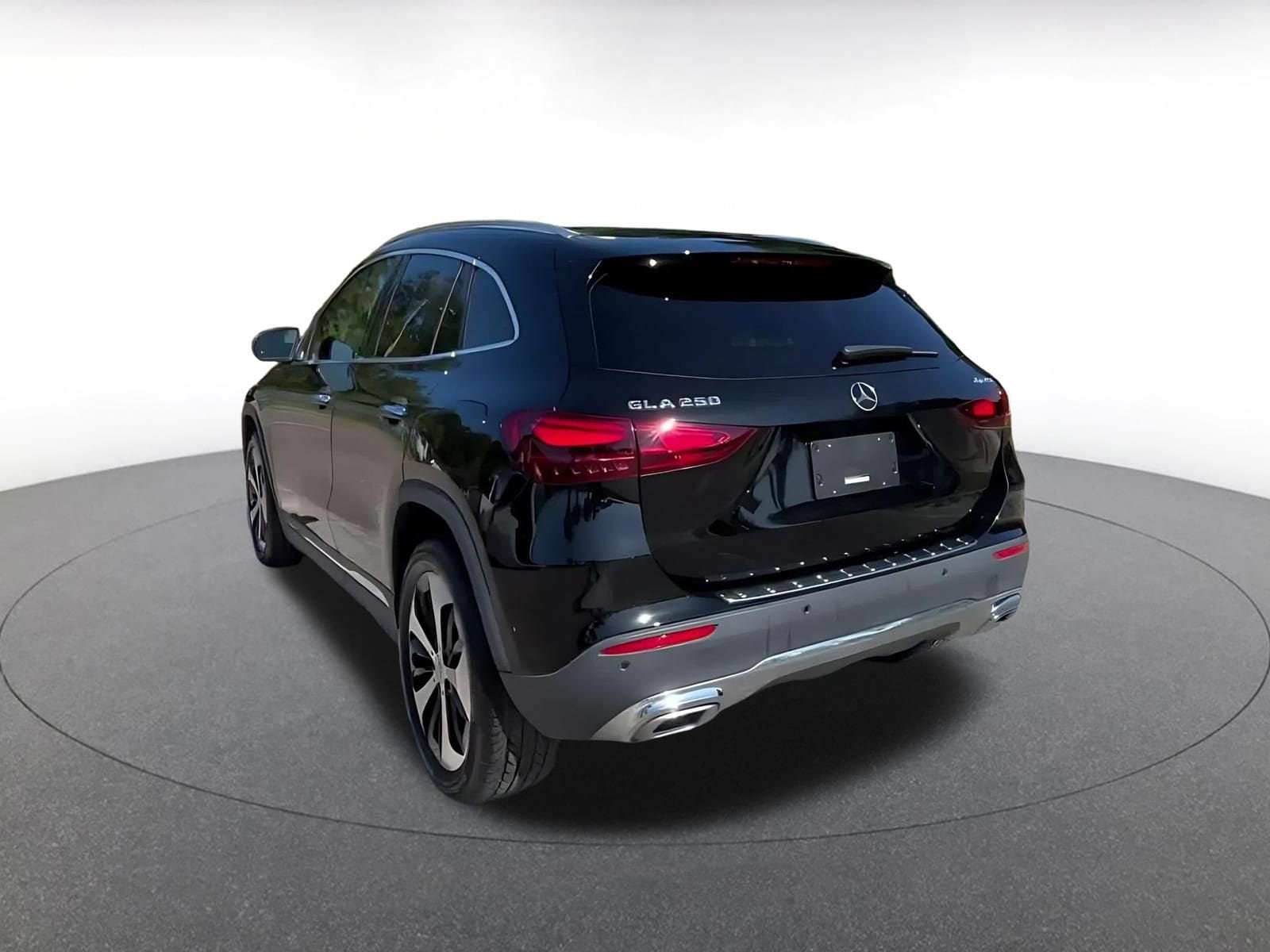 Thumbnail: 2025 Mercedes-Benz GLA - 11