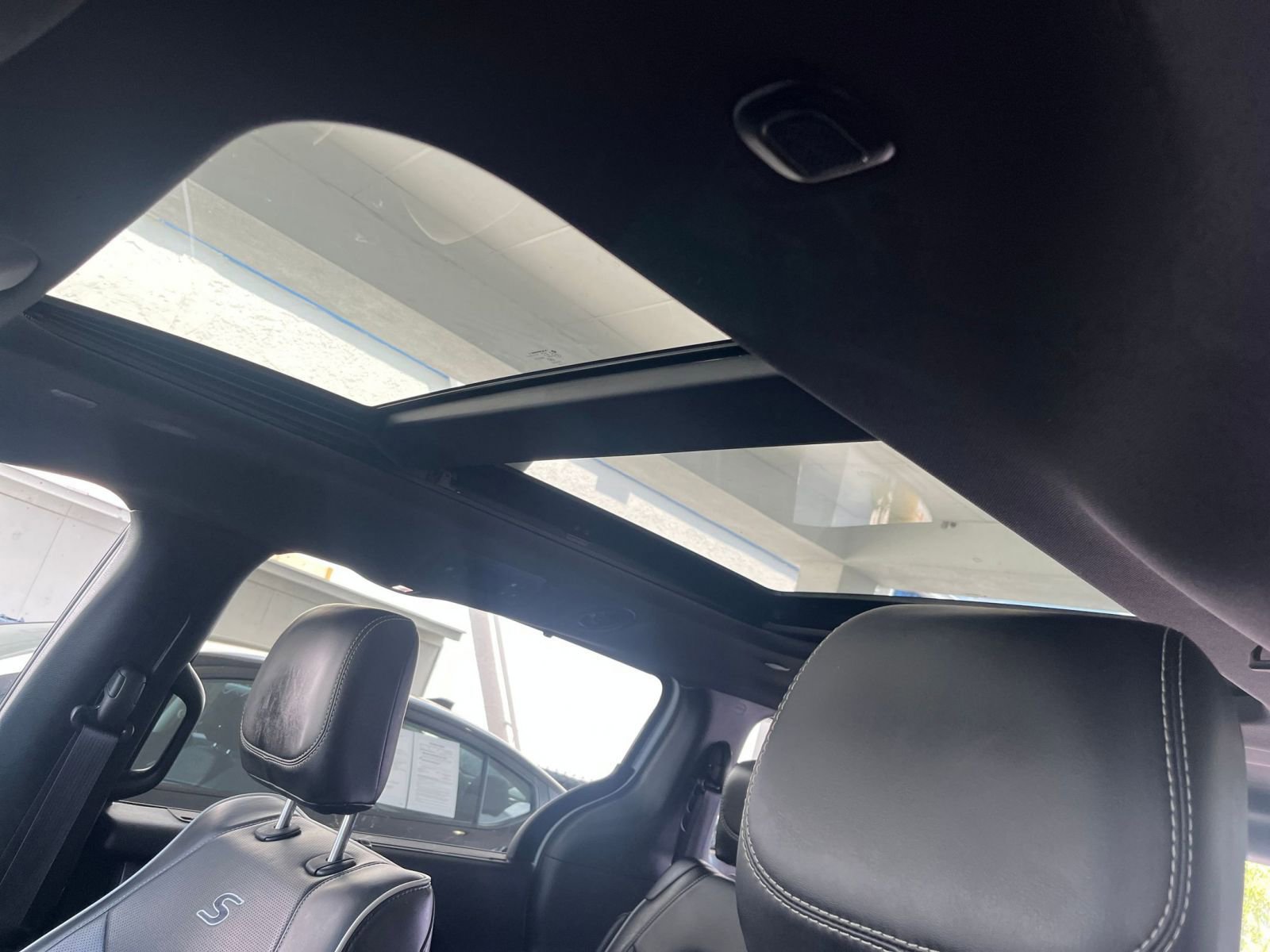 Thumbnail: 2025 Chrysler Pacifica - 32