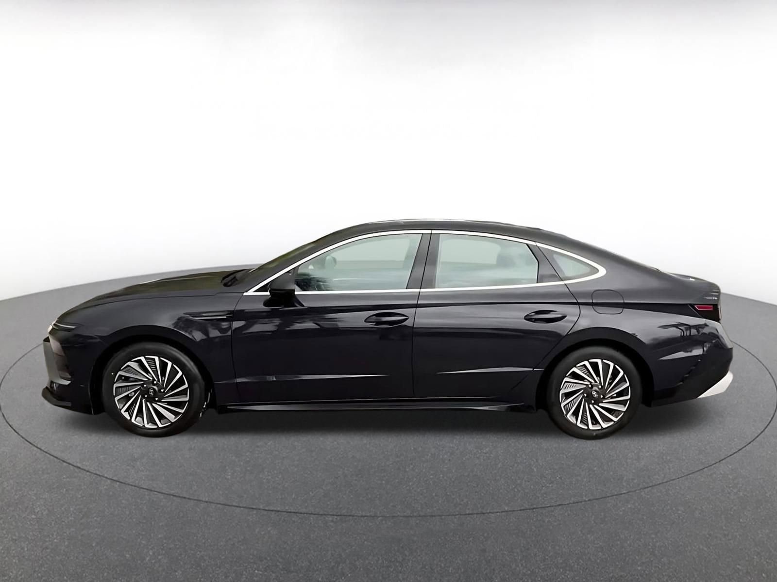 Thumbnail: 2025 Hyundai Sonata - 9