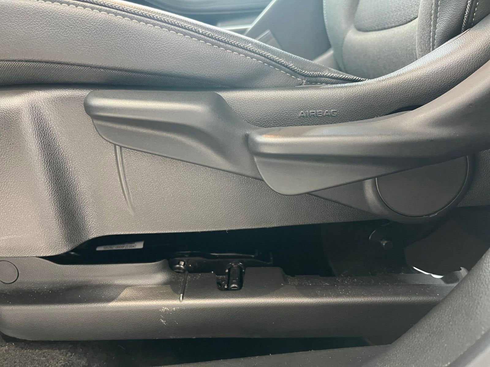 Thumbnail: 2025 Buick Encore GX - 34