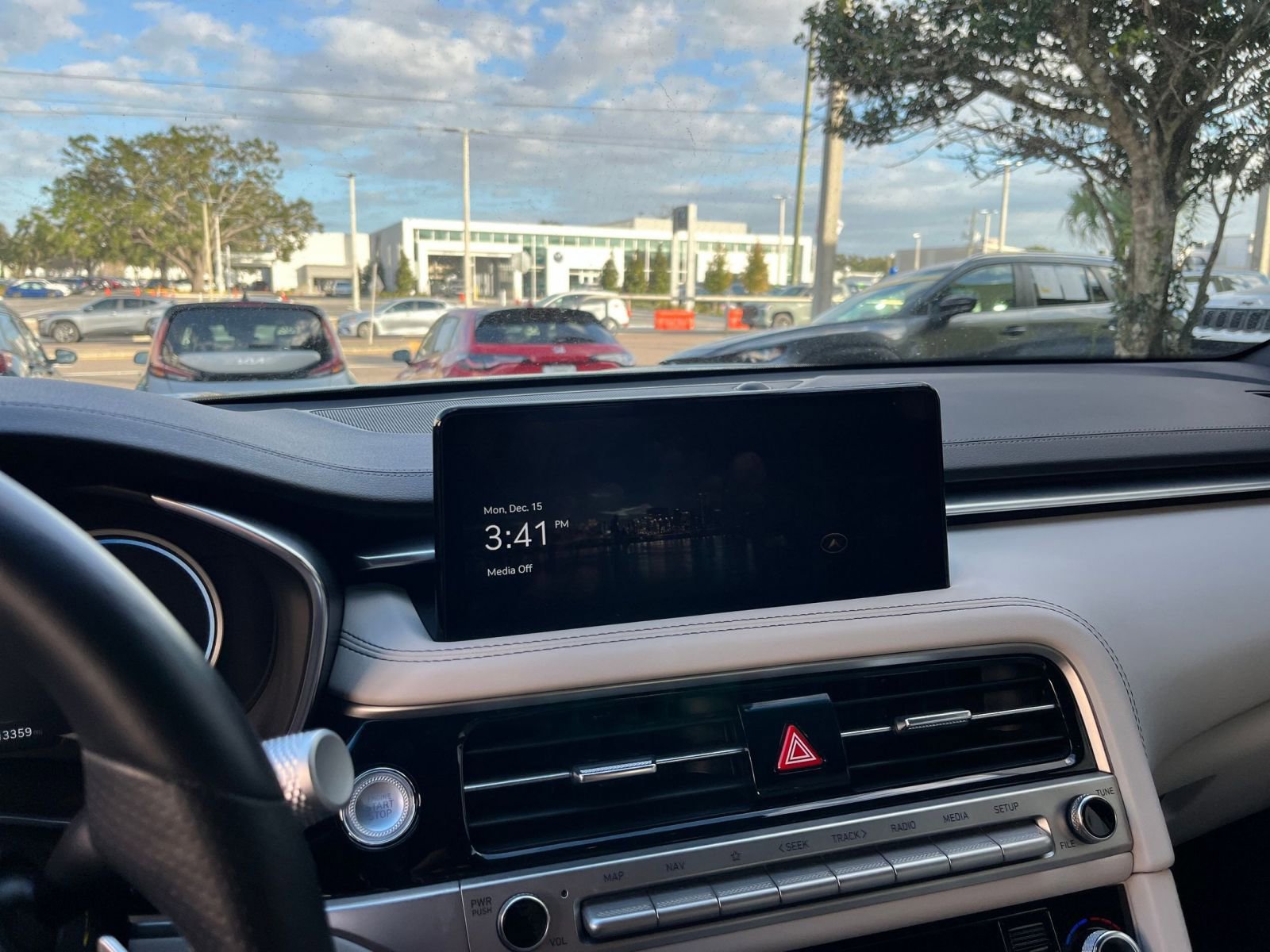 Thumbnail: 2025 Genesis G70 - 18