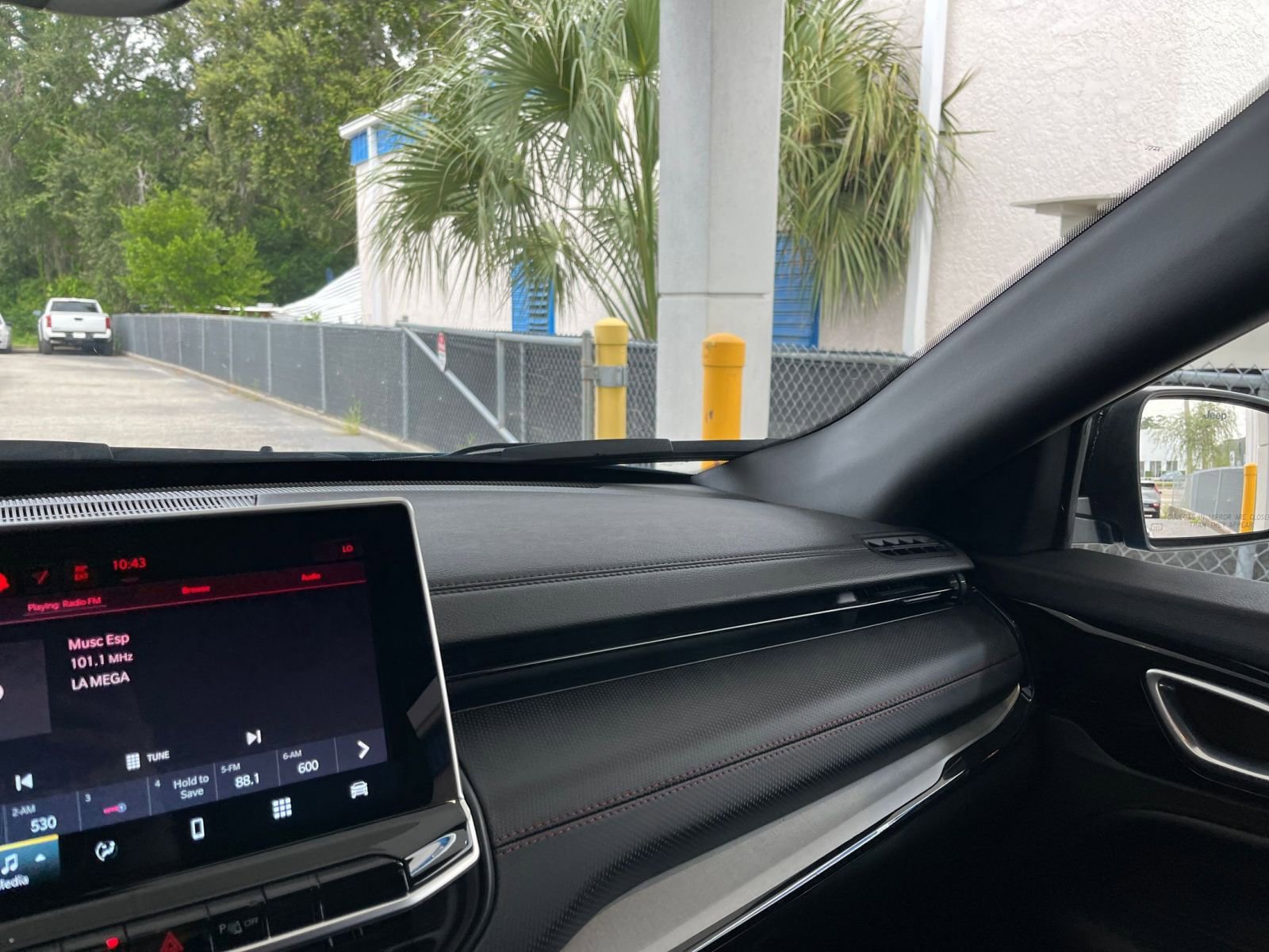 Thumbnail: 2025 Jeep Compass - 35