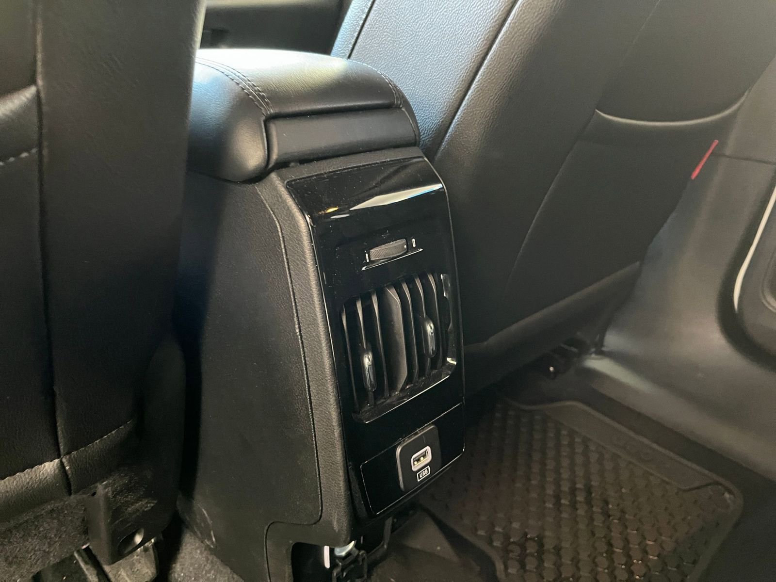 Thumbnail: 2025 Jeep Compass - 23