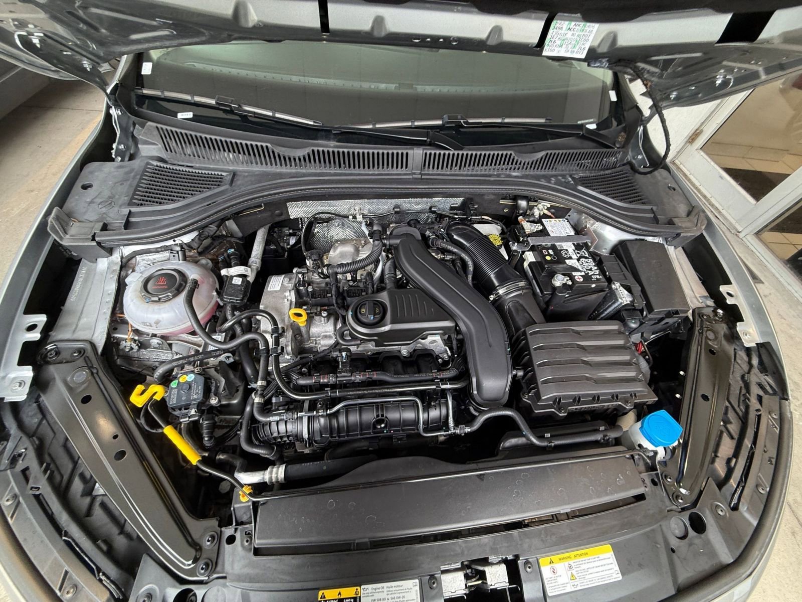 Thumbnail: 2025 Volkswagen Jetta - 32