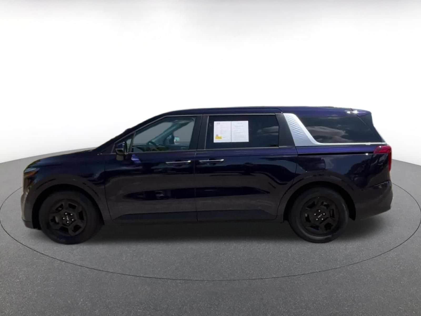 Thumbnail: 2026 Kia Carnival - 9