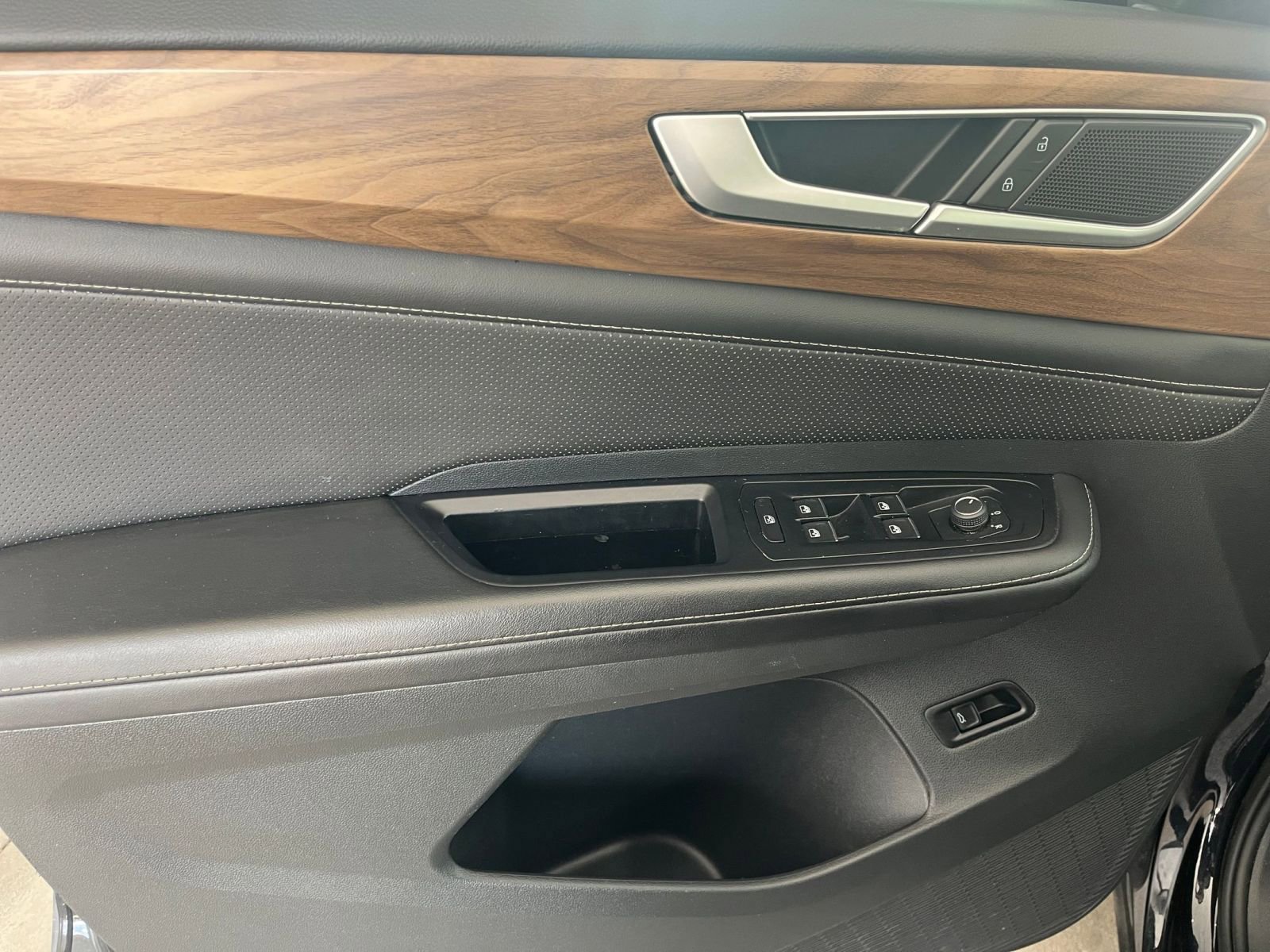 Thumbnail: 2025 Volkswagen Atlas - 18