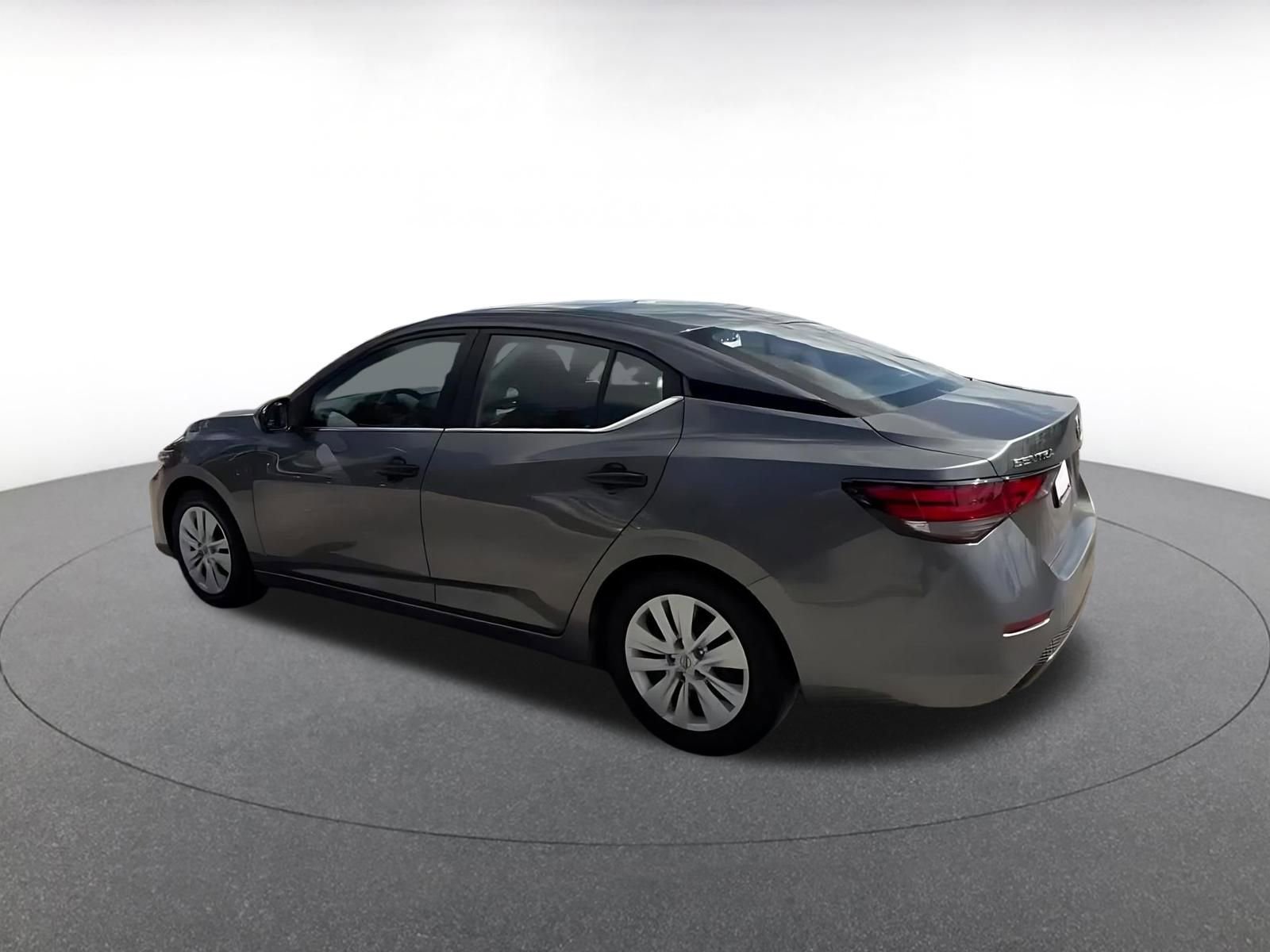 Thumbnail: 2025 Nissan Sentra - 10