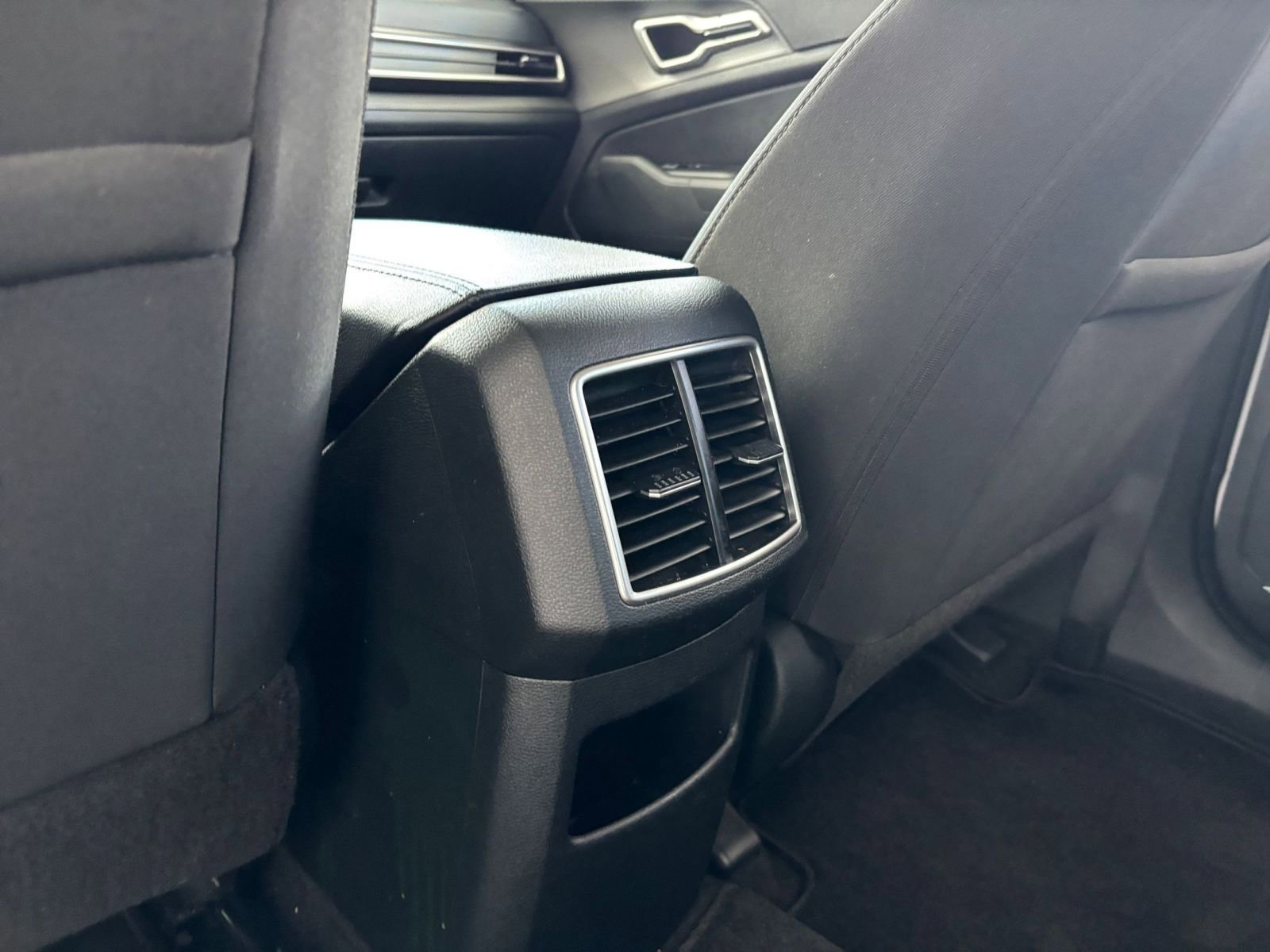 Thumbnail: 2025 Kia Sportage - 24
