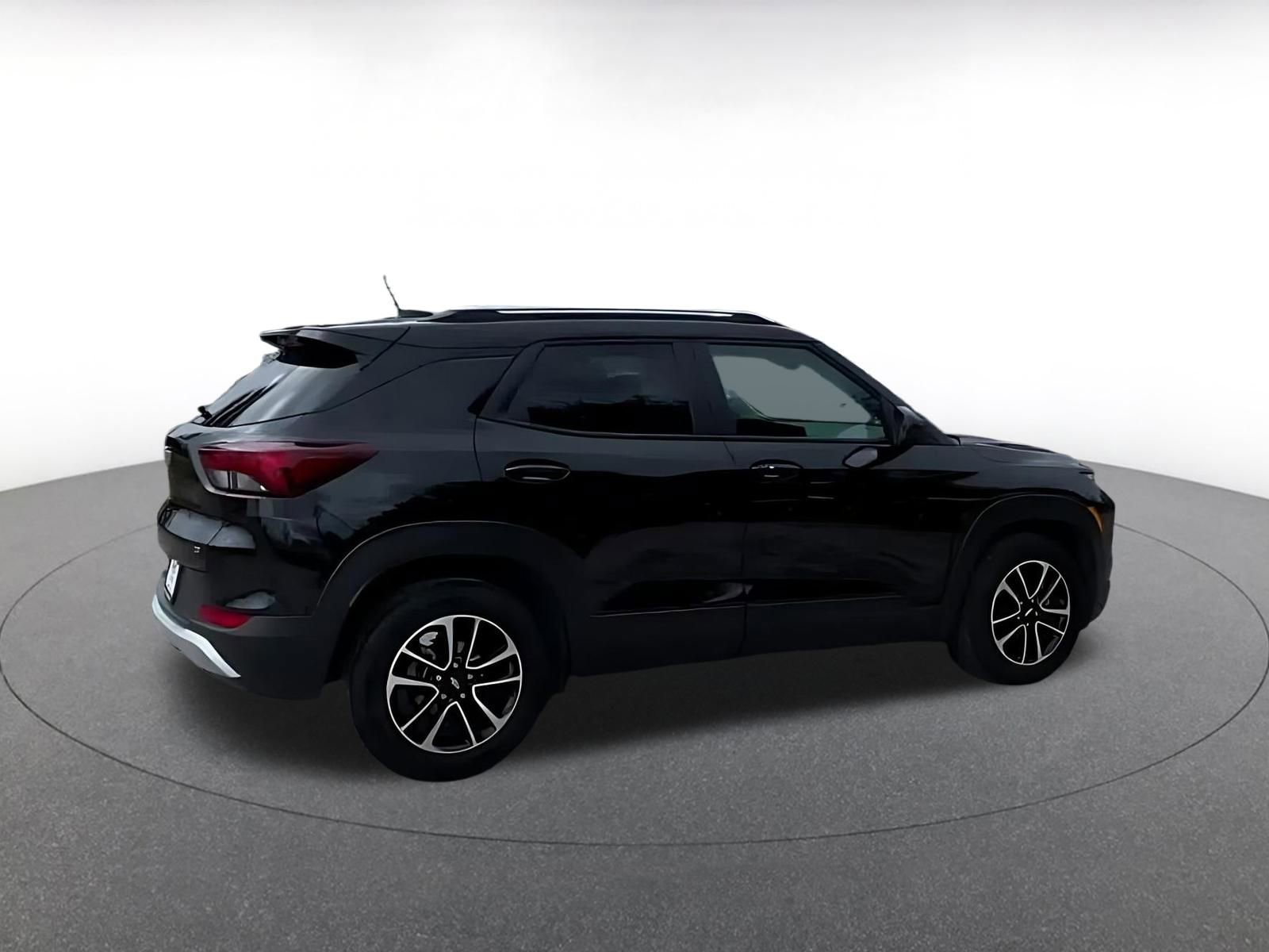 Thumbnail: 2025 Chevrolet TrailBlazer - 15