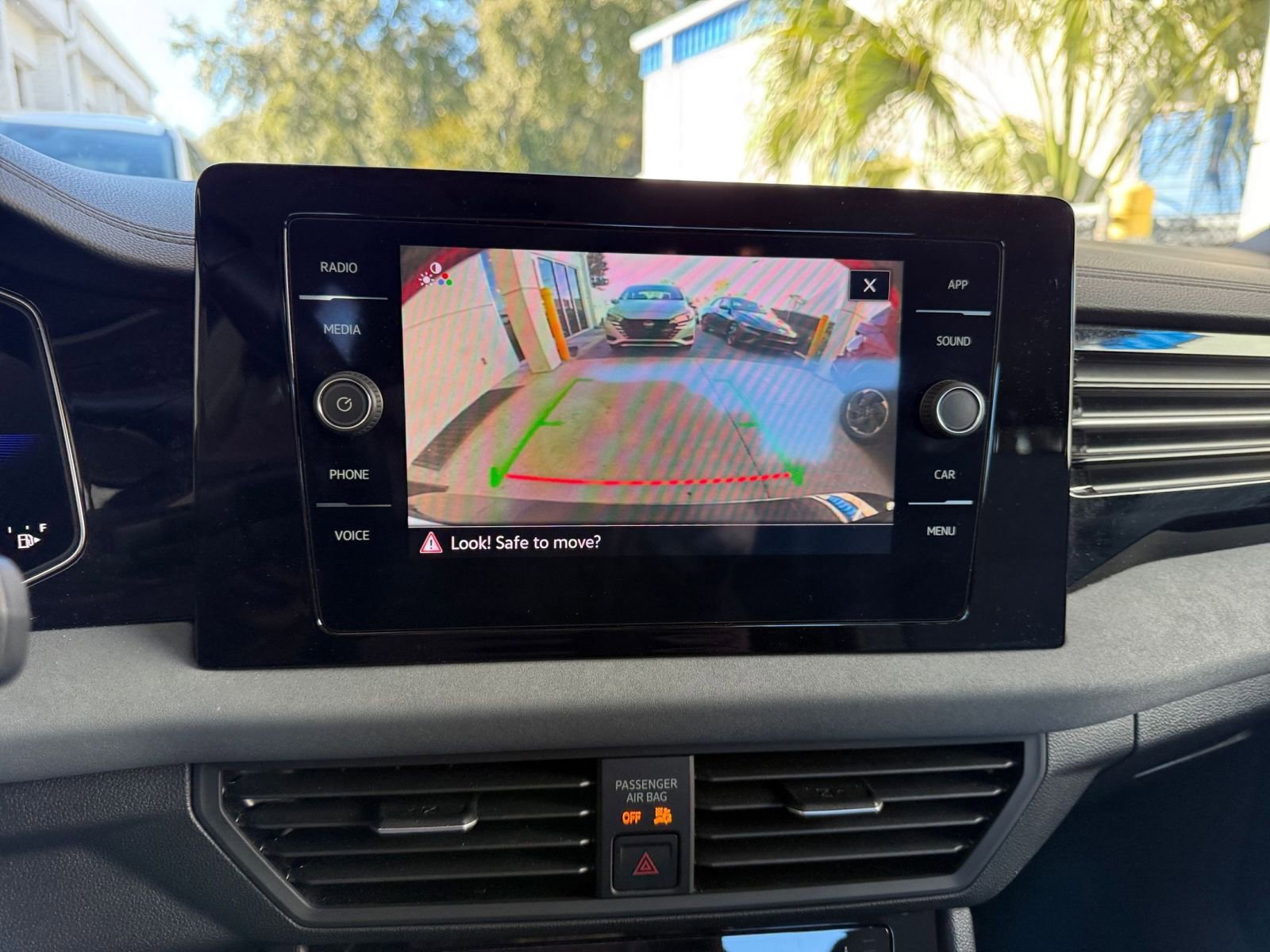 Thumbnail: 2025 Volkswagen Jetta - 24