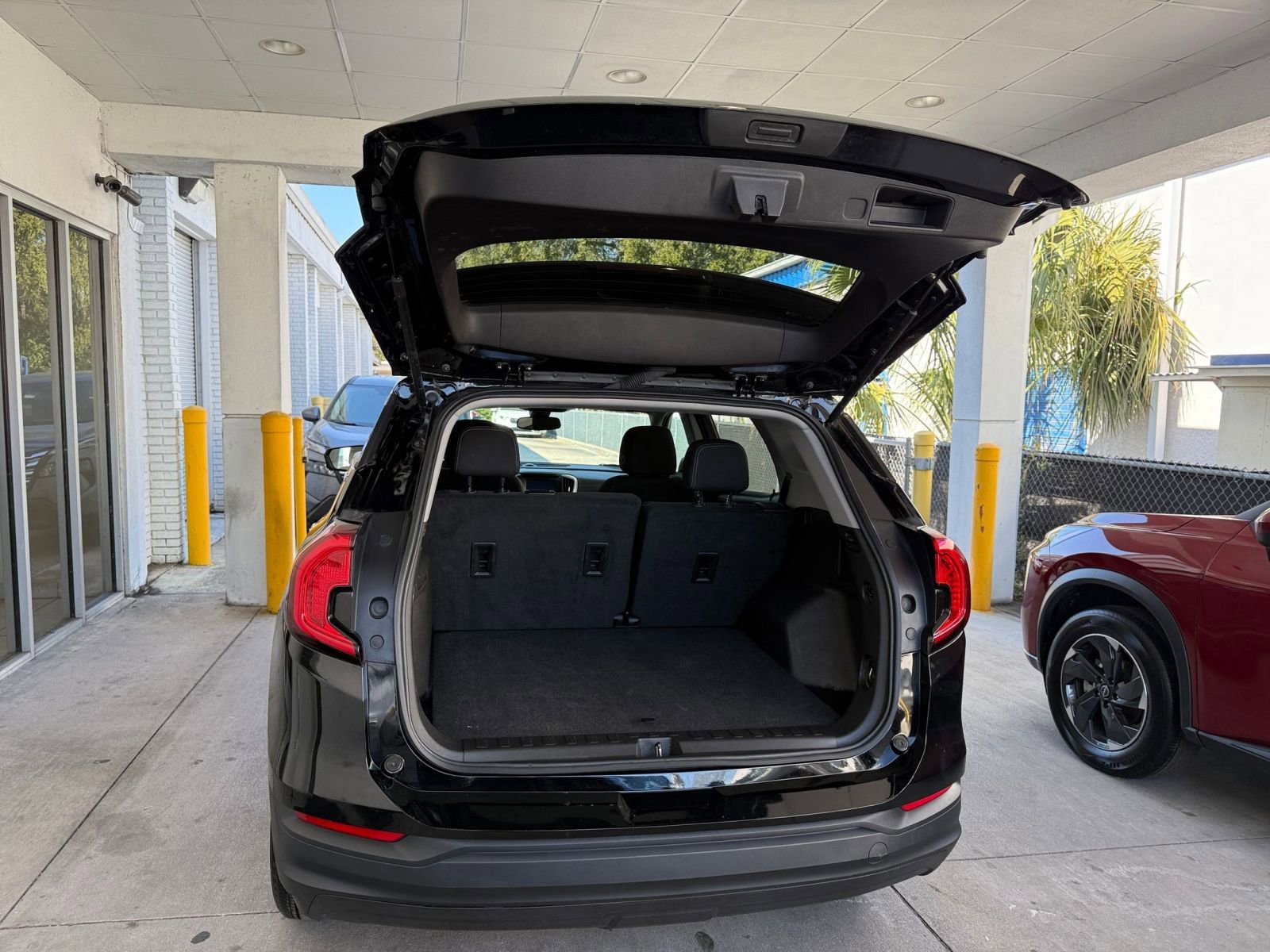 Thumbnail: 2024 GMC Terrain - 31