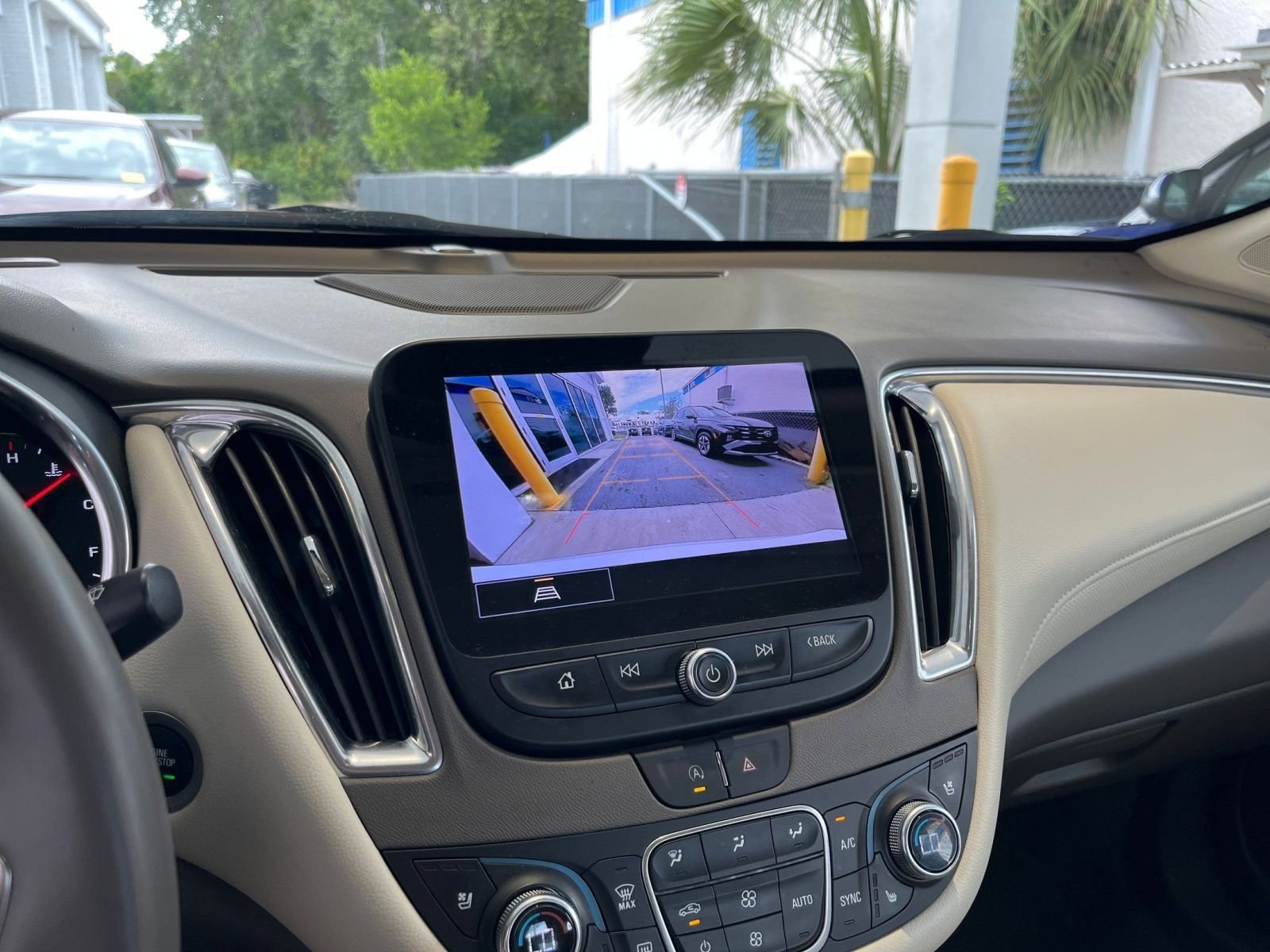 Thumbnail: 2024 Chevrolet Malibu - 17