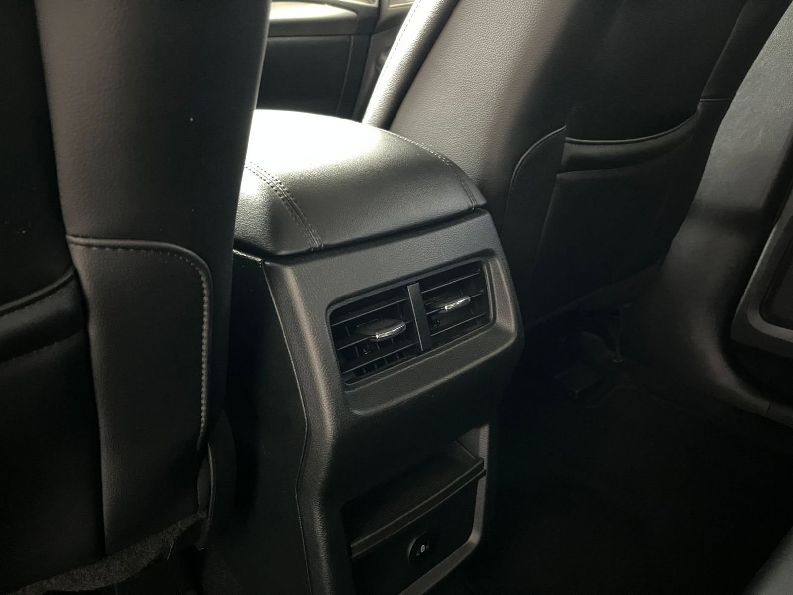 Thumbnail: 2024 Ford Edge - 24