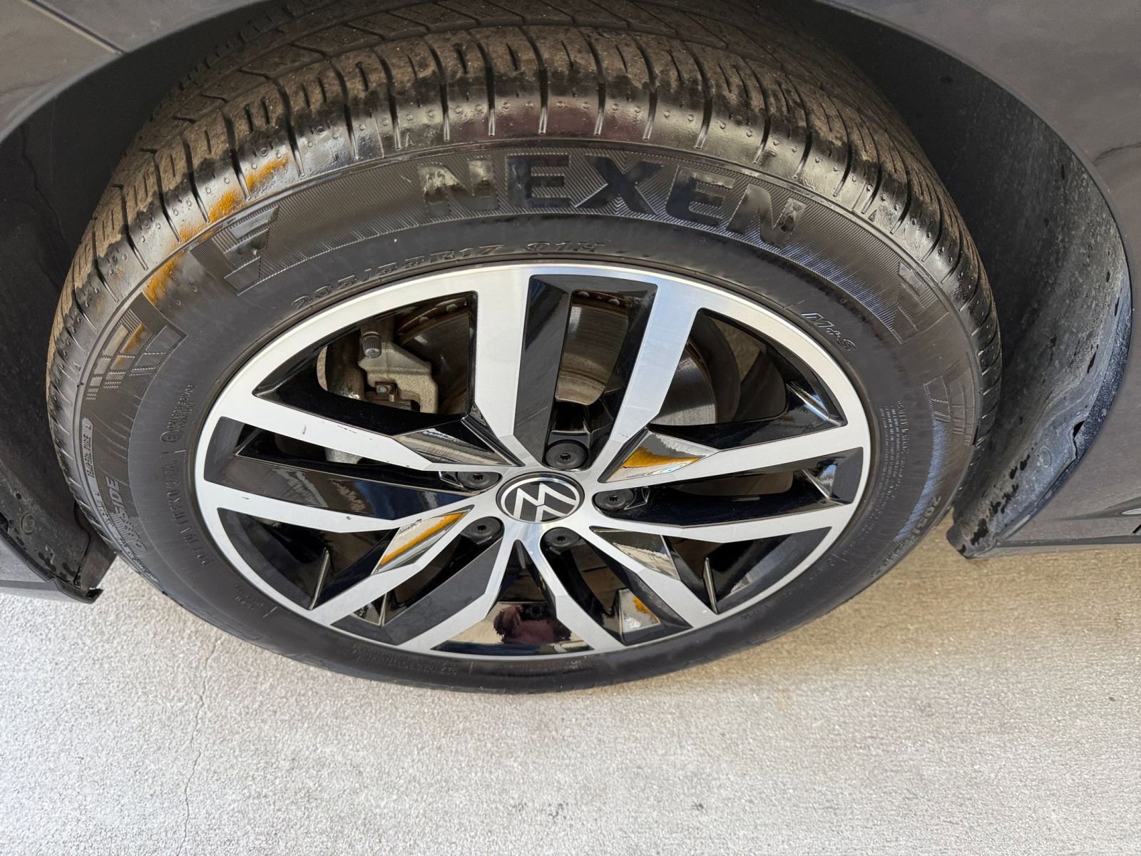 Thumbnail: 2025 Volkswagen Jetta - 32