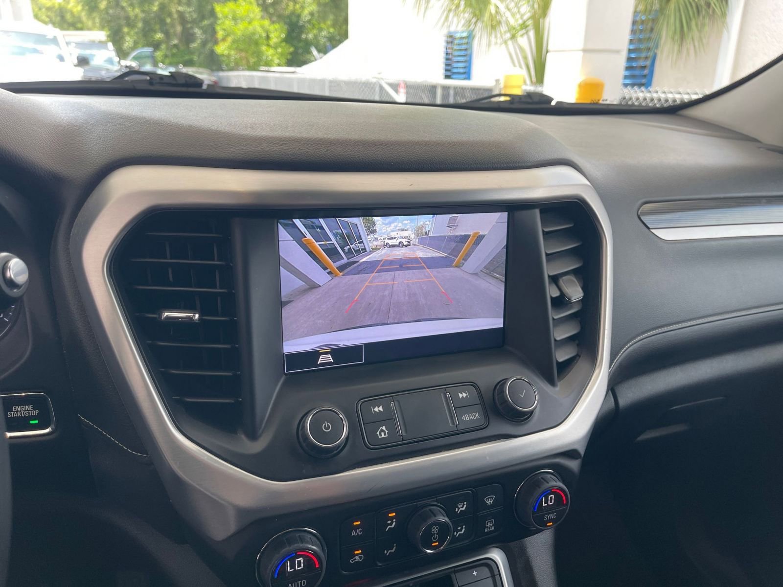 Thumbnail: 2023 GMC Acadia - 17