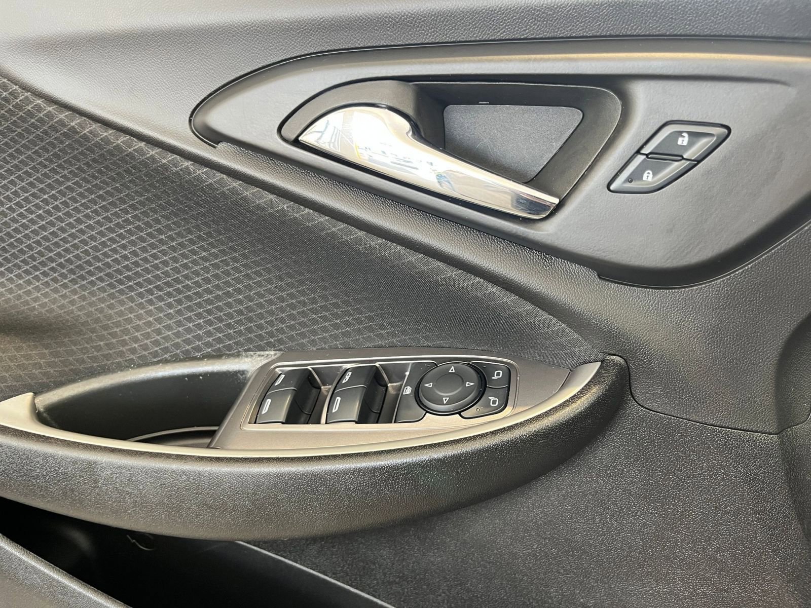 Thumbnail: 2024 Chevrolet Malibu - 20