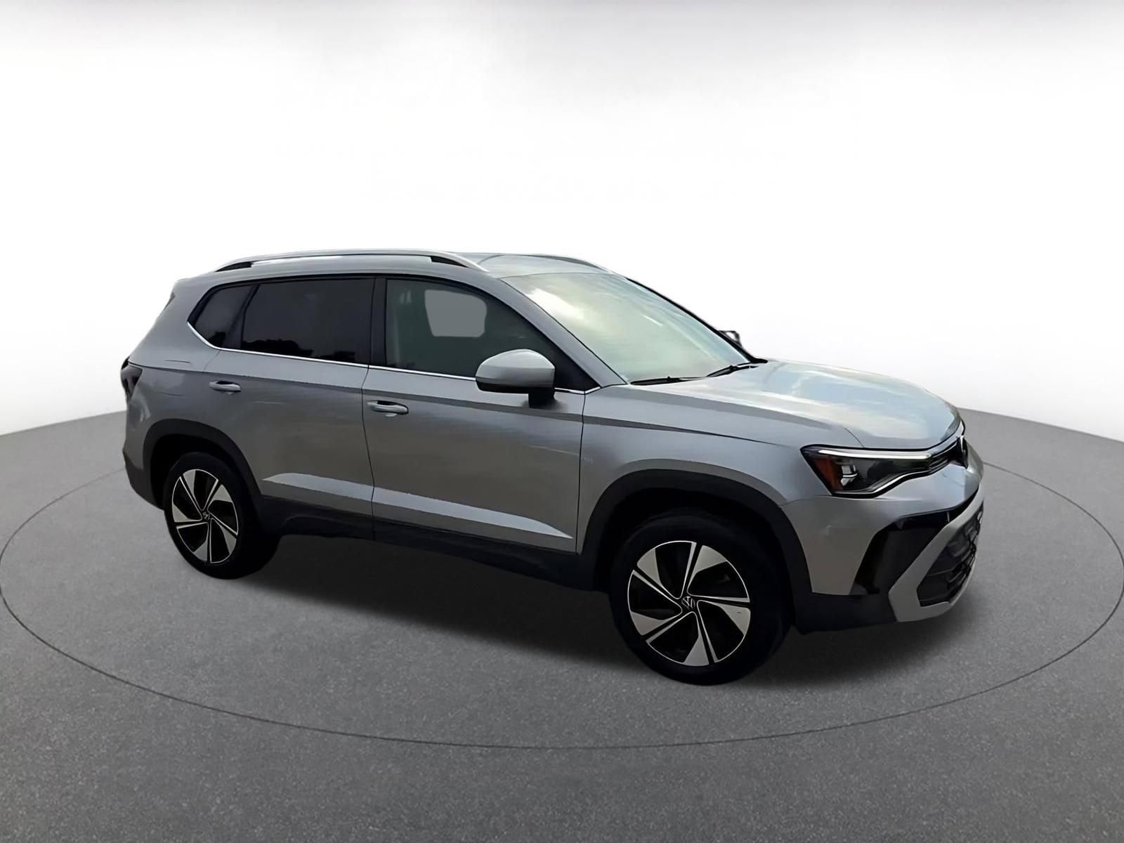 Thumbnail: 2025 Volkswagen Taos - 2