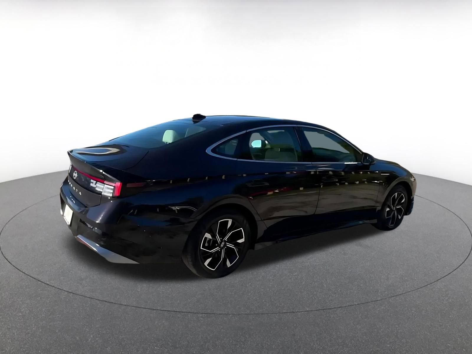 Thumbnail: 2025 Hyundai Sonata - 15