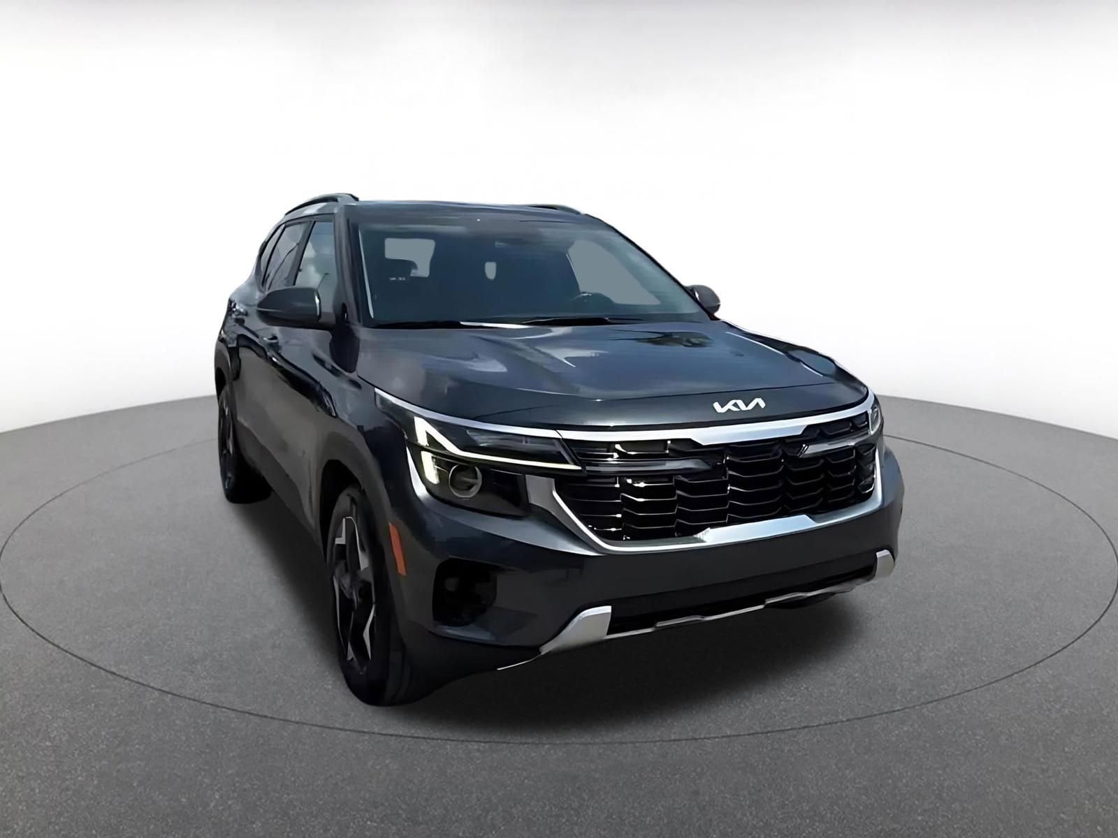 Thumbnail: 2025 Kia Seltos - 3