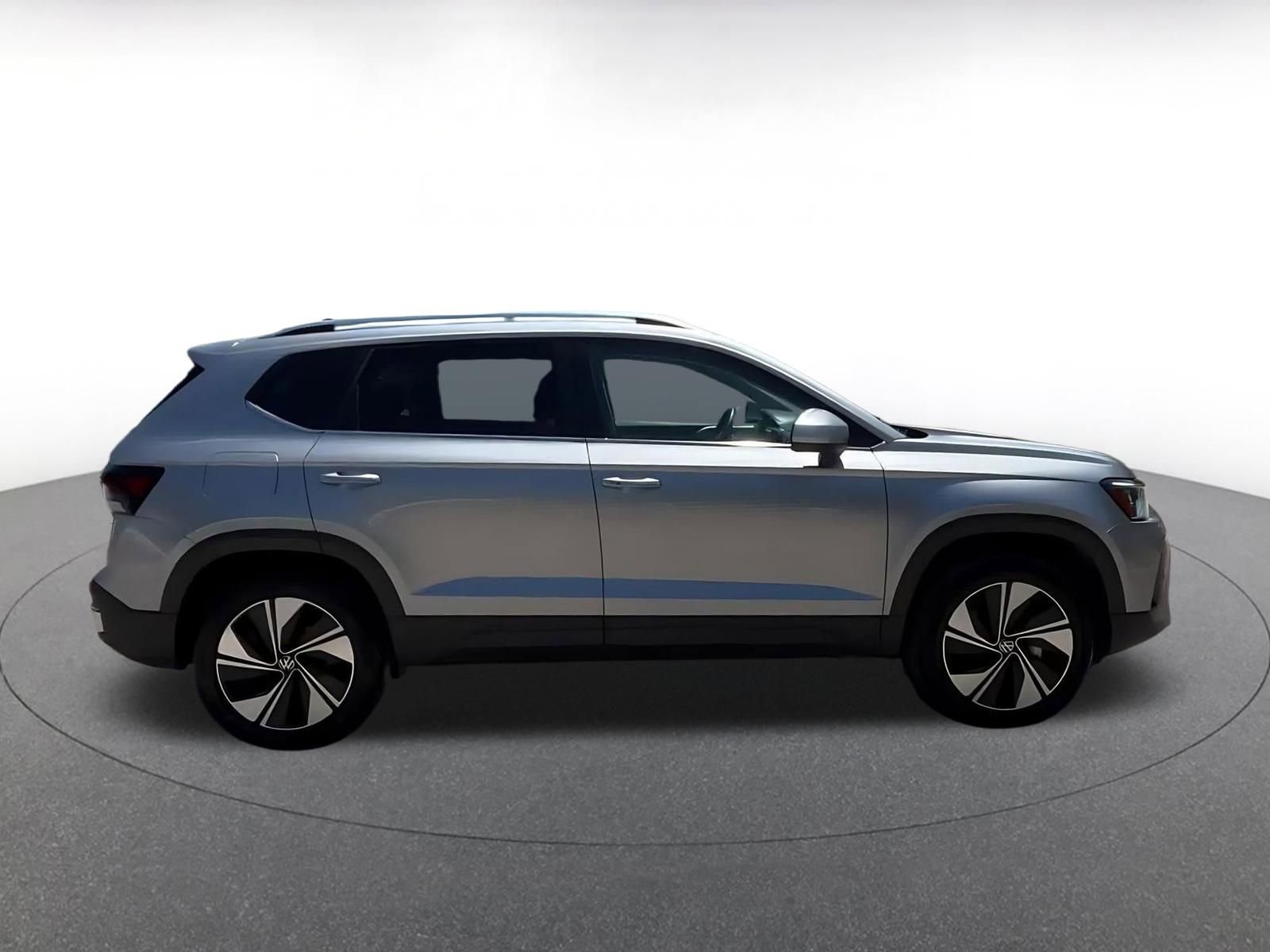 Thumbnail: 2025 Volkswagen Taos - 16