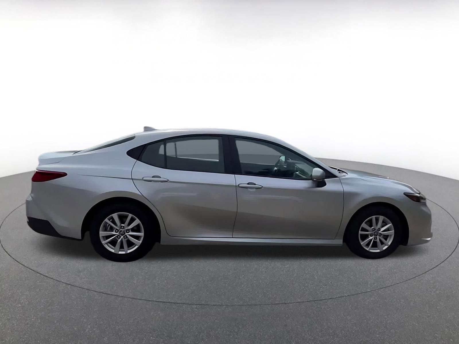 Thumbnail: 2025 Toyota Camry - 16