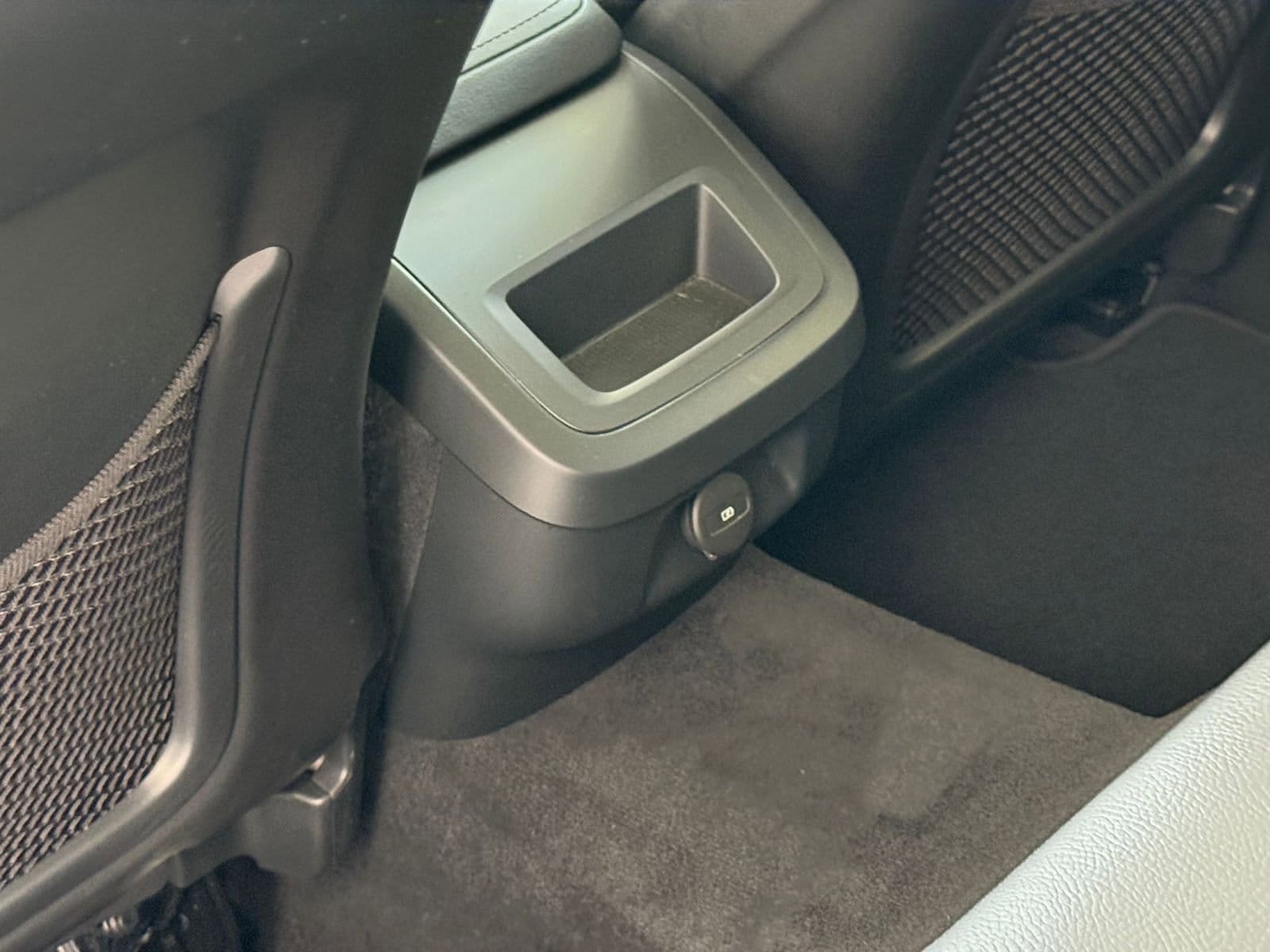 Thumbnail: 2025 Volvo S60 - 24