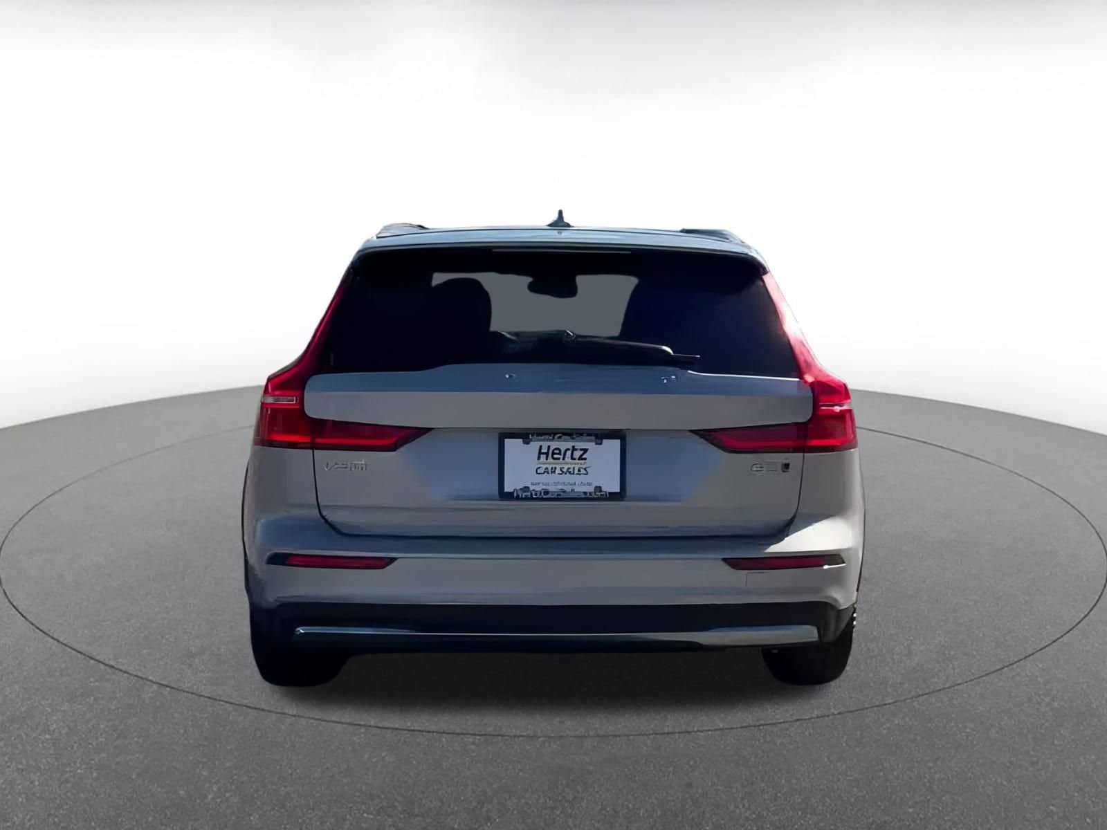 Thumbnail: 2025 Volvo S60 - 12