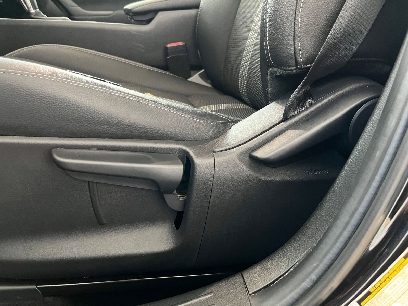 Thumbnail: 2025 Mazda CX-50 - 23