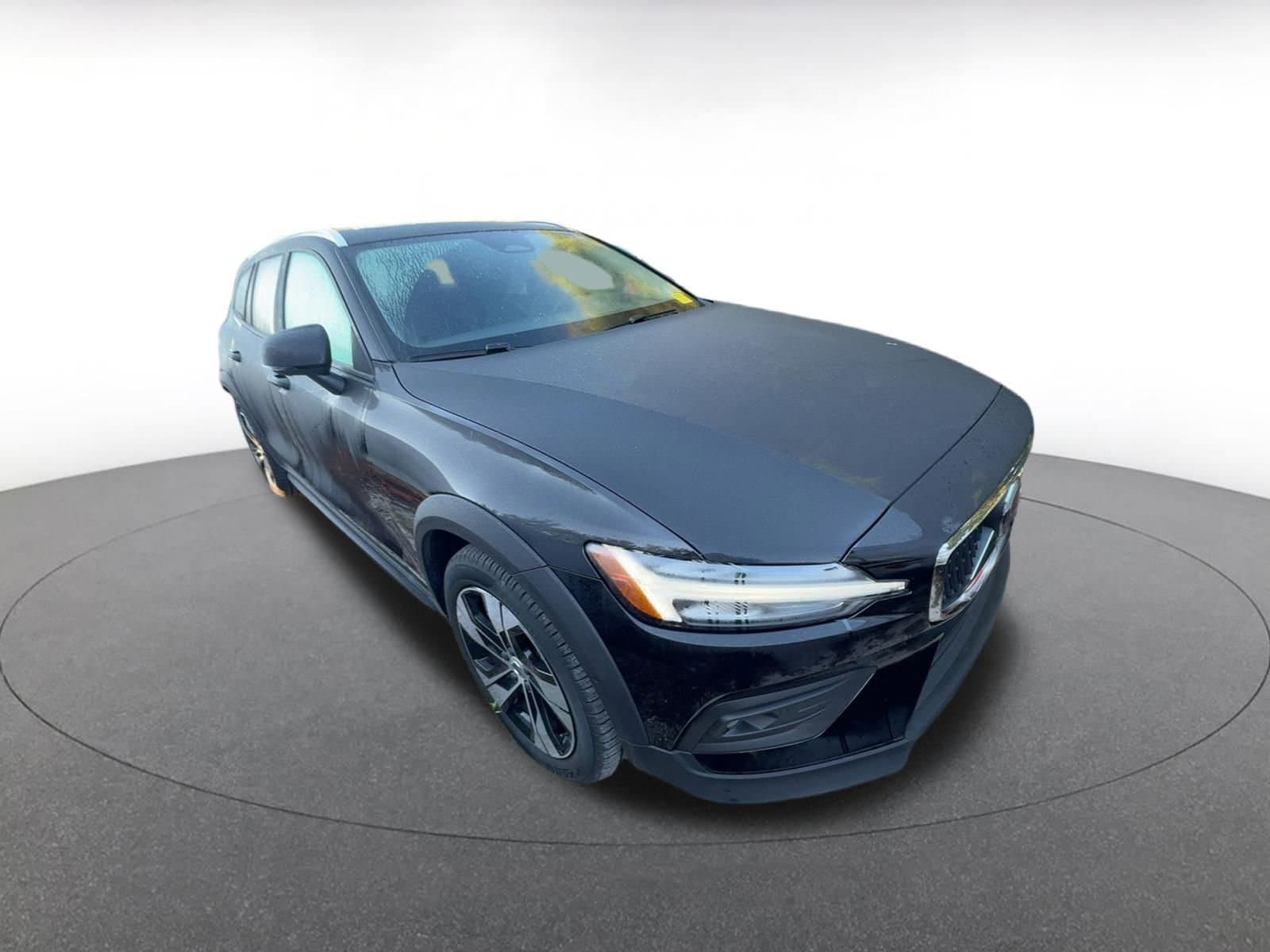 Thumbnail: 2025 Volvo S60 - 1