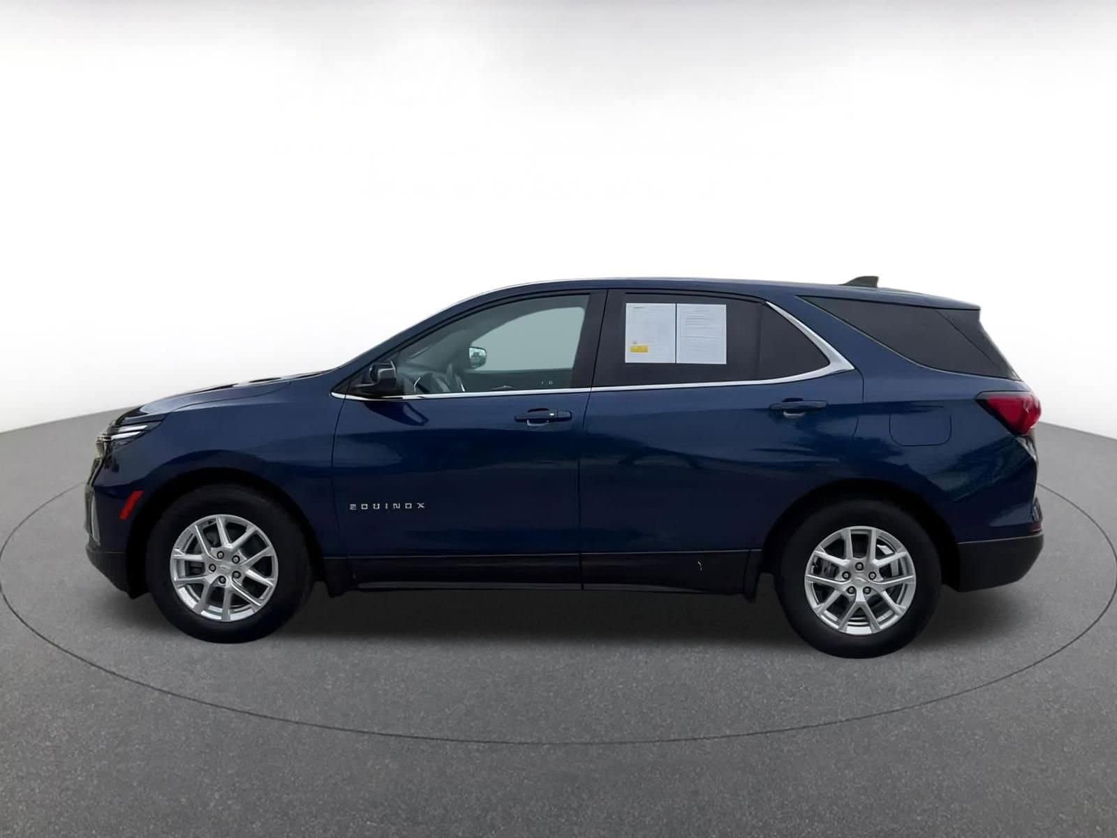 Thumbnail: 2023 Chevrolet Equinox - 8