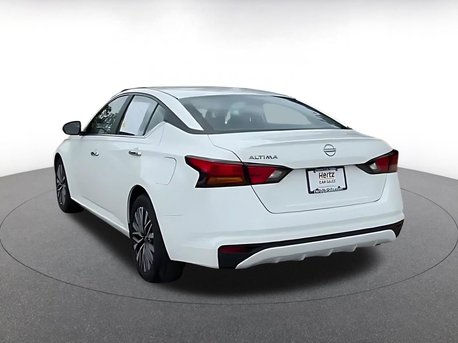 Thumbnail: 2025 Nissan Altima - 11