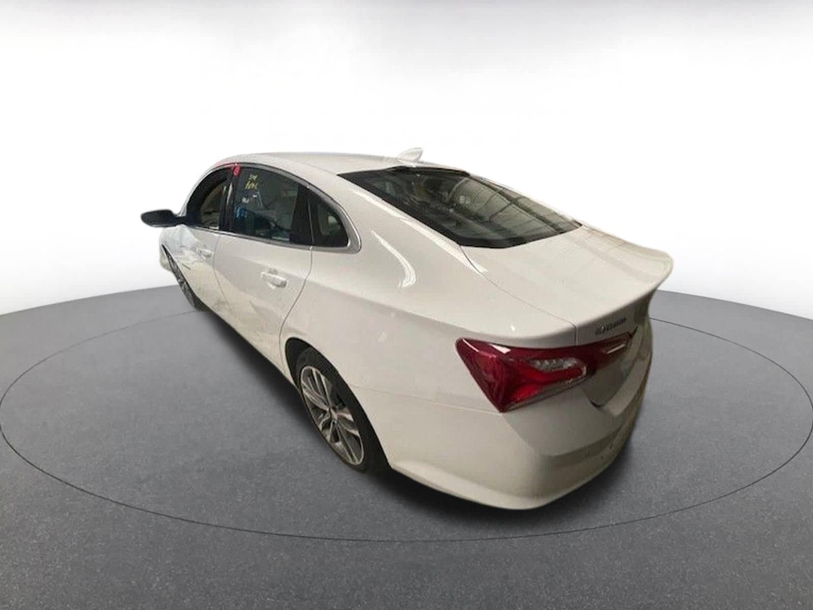 Thumbnail: 2024 Chevrolet Malibu - 6