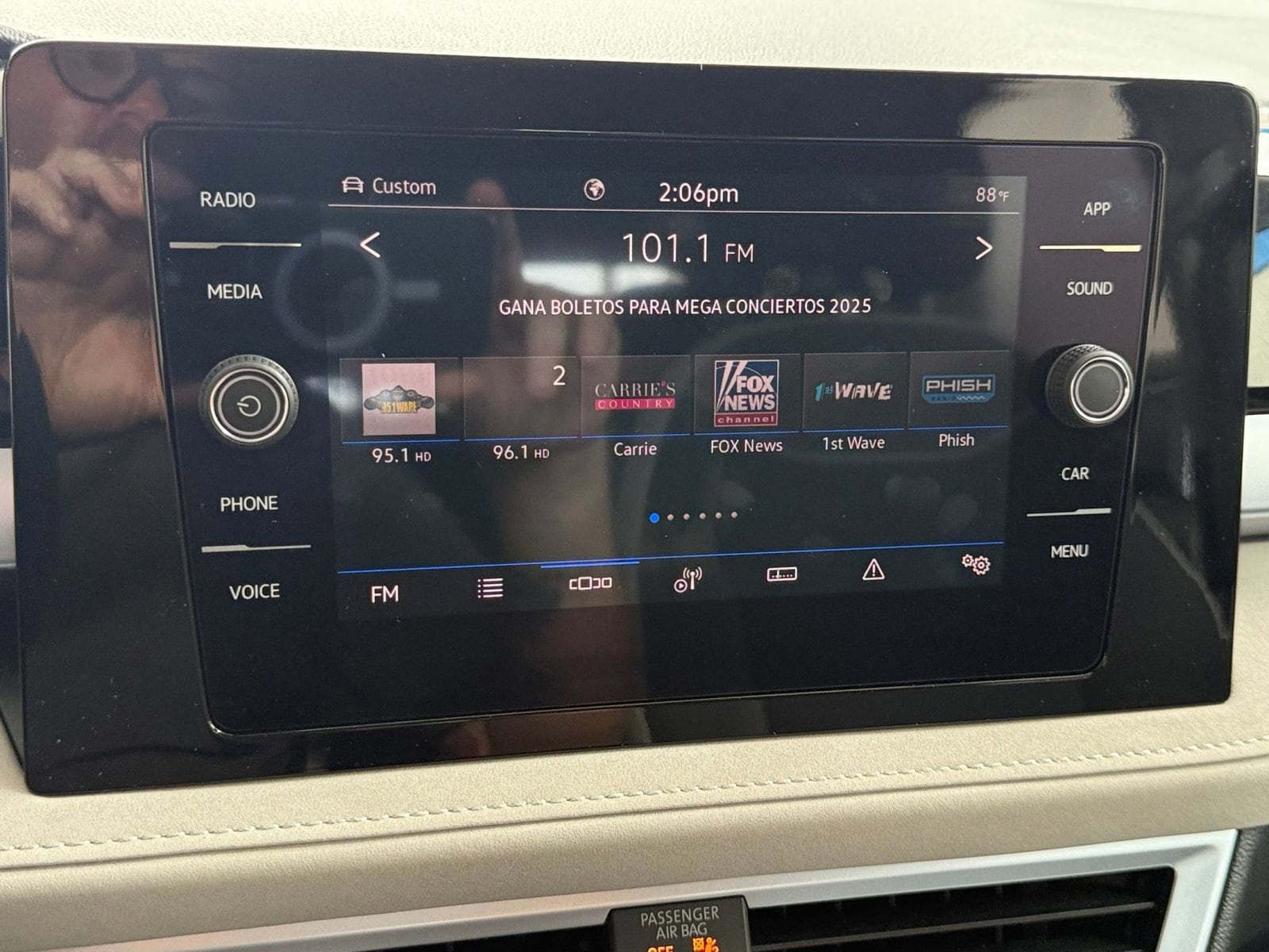 Thumbnail: 2025 Volkswagen Taos - 21